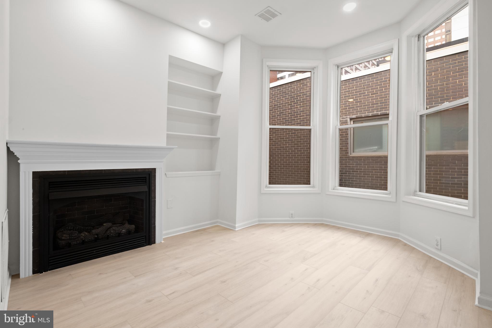RITTENHOUSE SQUARE - Residential Lease