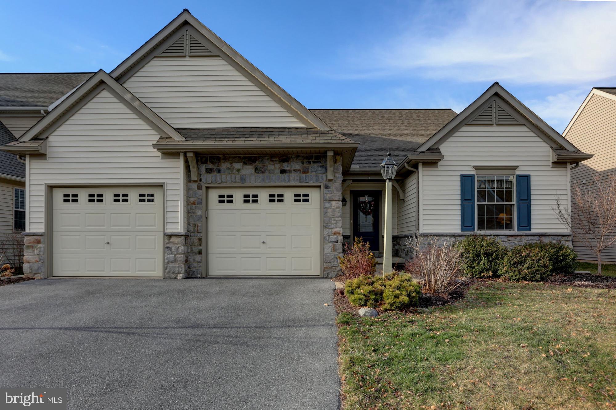ELM TREE - Residential