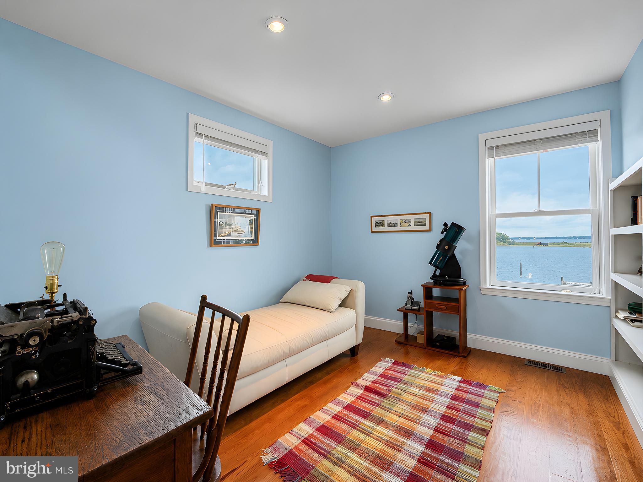 ST. GEORGE ISLAND - Residential