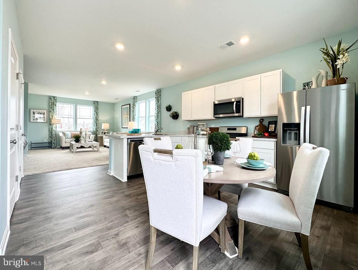SASSAFRAS MEADOWS - Residential