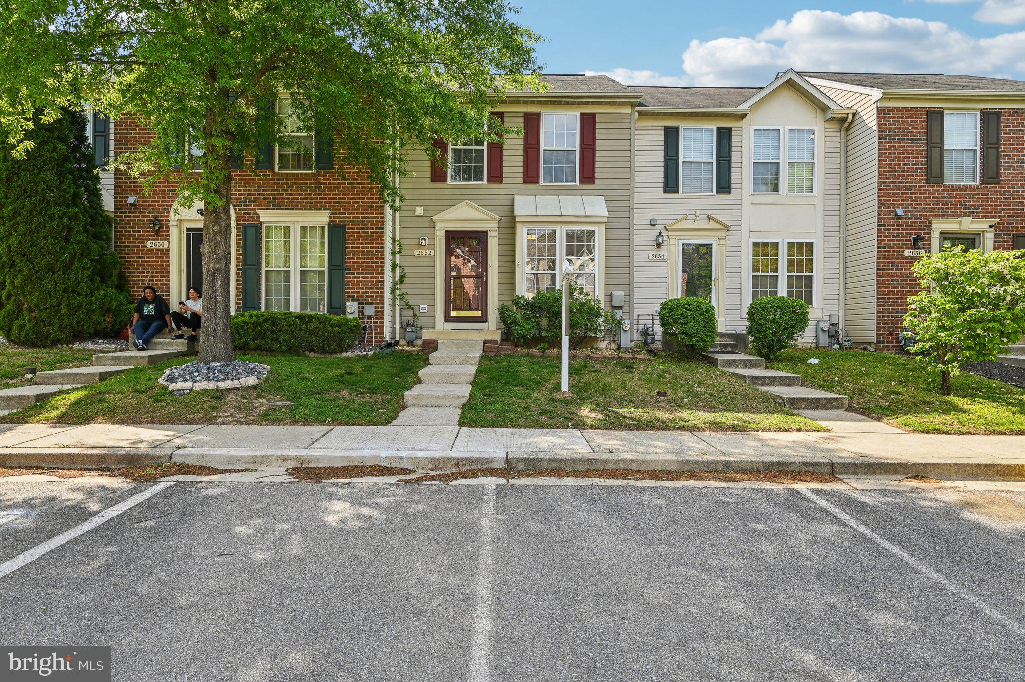 SEVEN OAKS - Residential