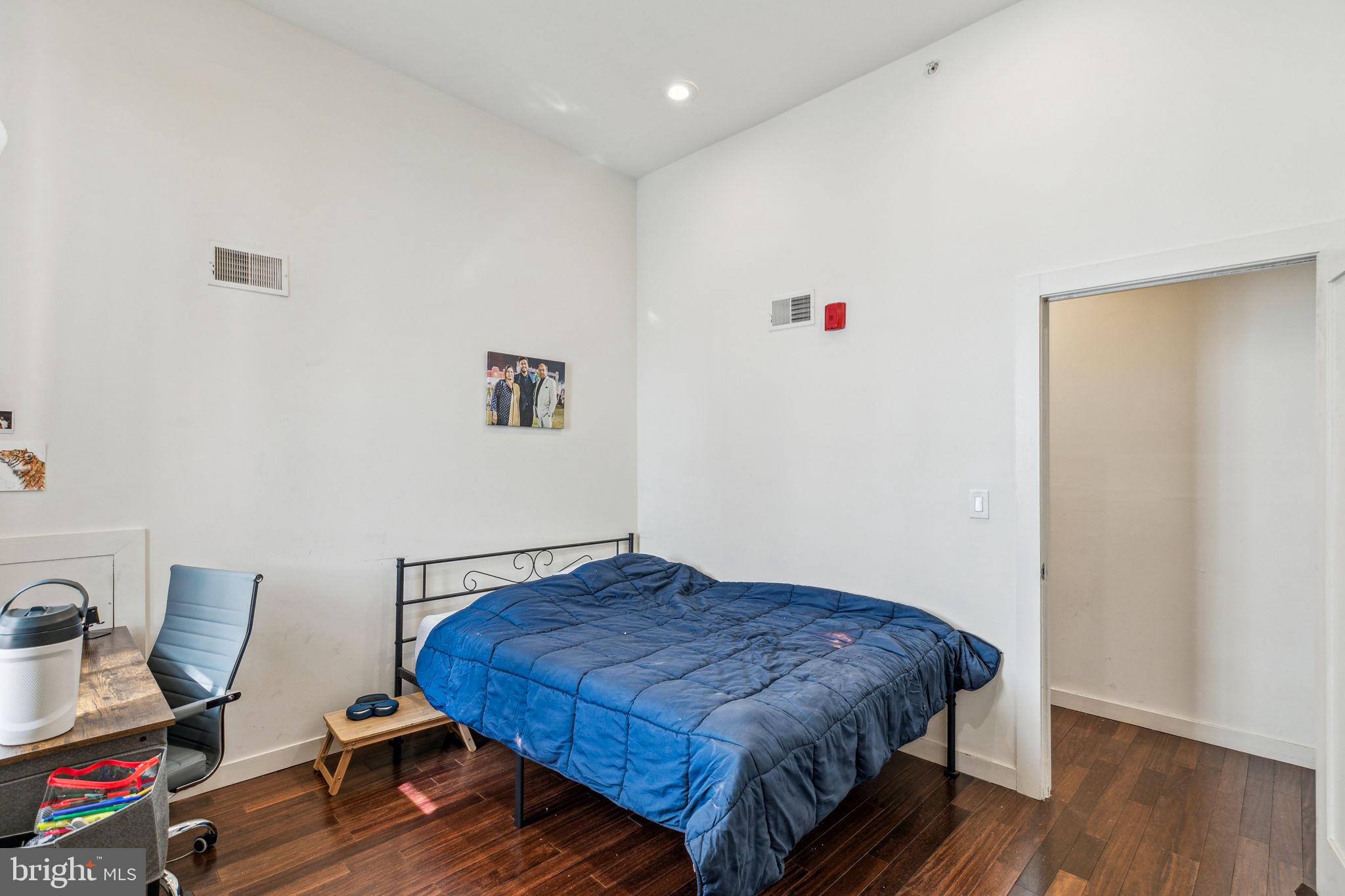 RITTENHOUSE SQUARE - Residential Lease