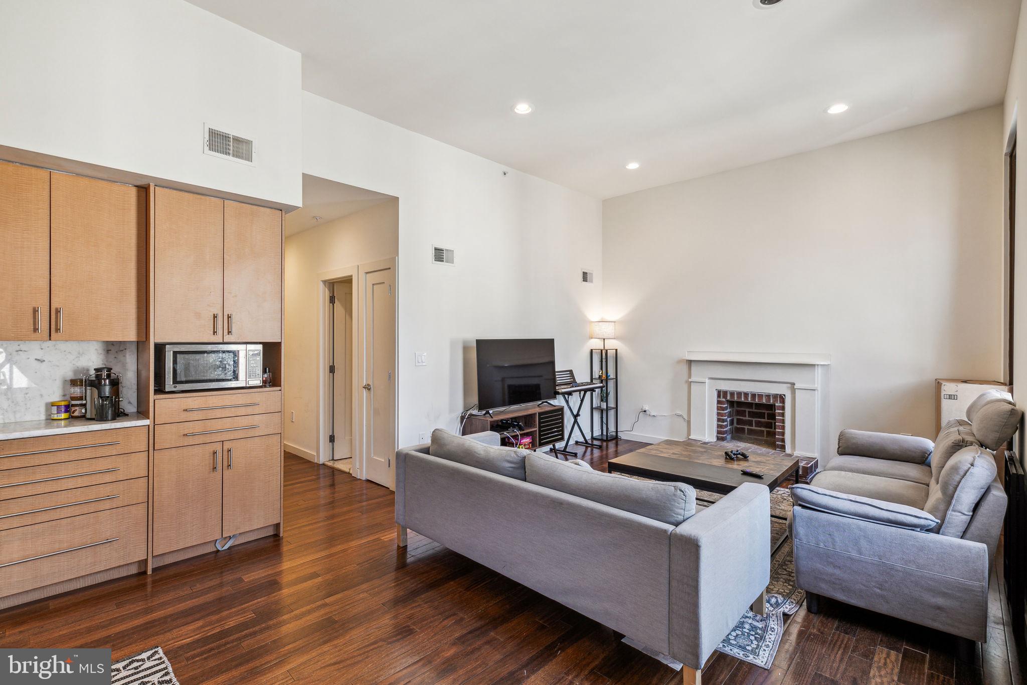 RITTENHOUSE SQUARE - Residential Lease