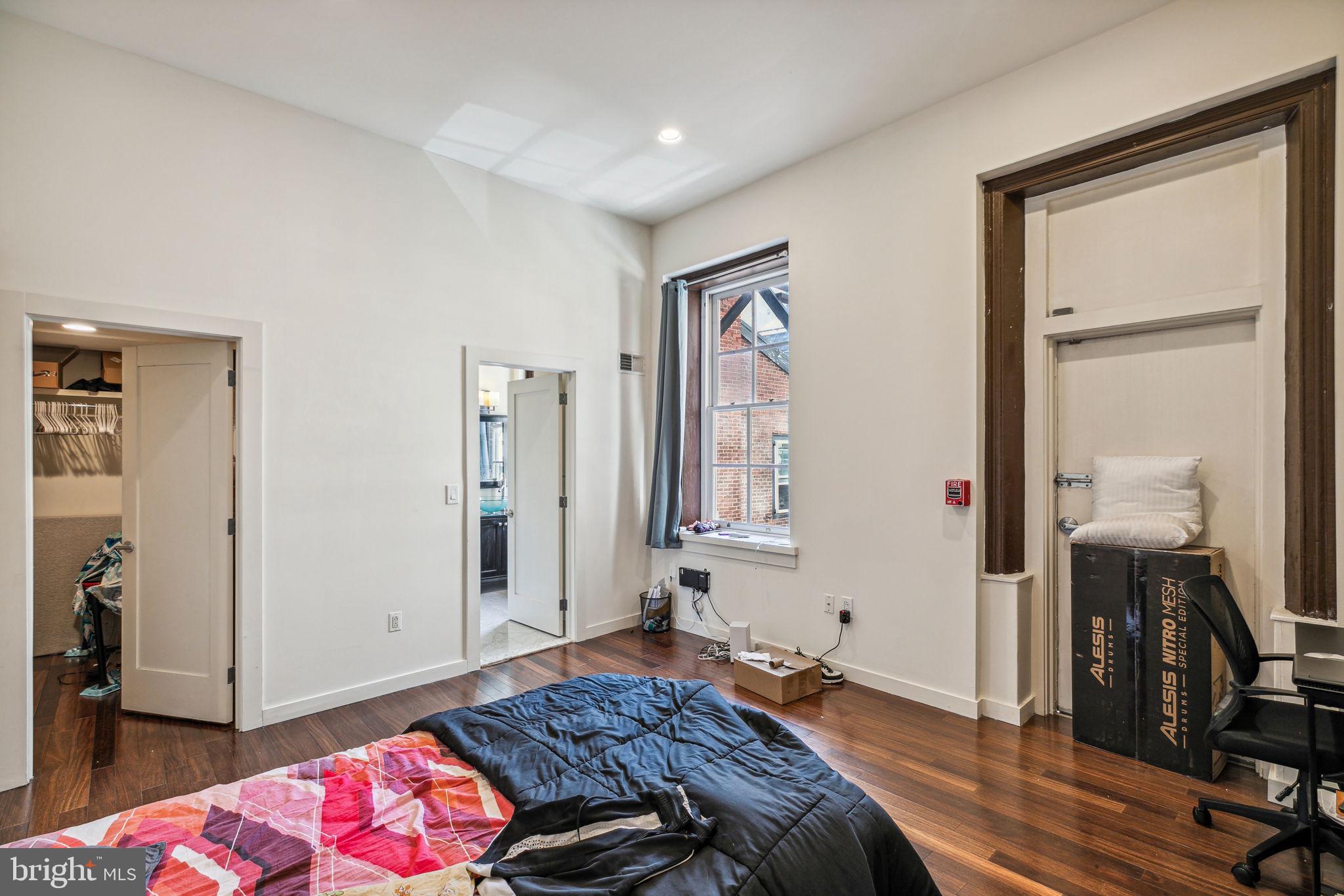 RITTENHOUSE SQUARE - Residential Lease