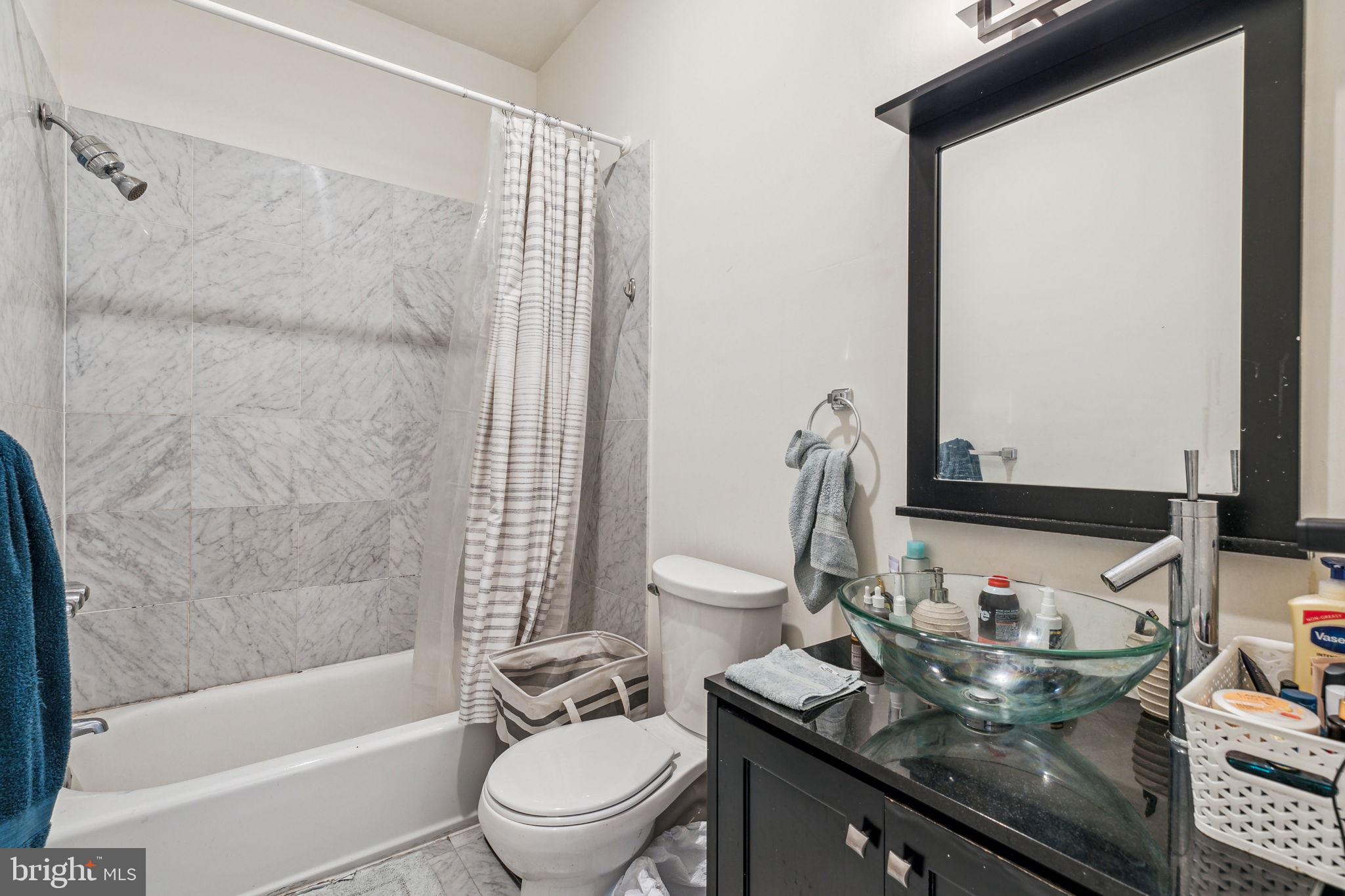 RITTENHOUSE SQUARE - Residential Lease