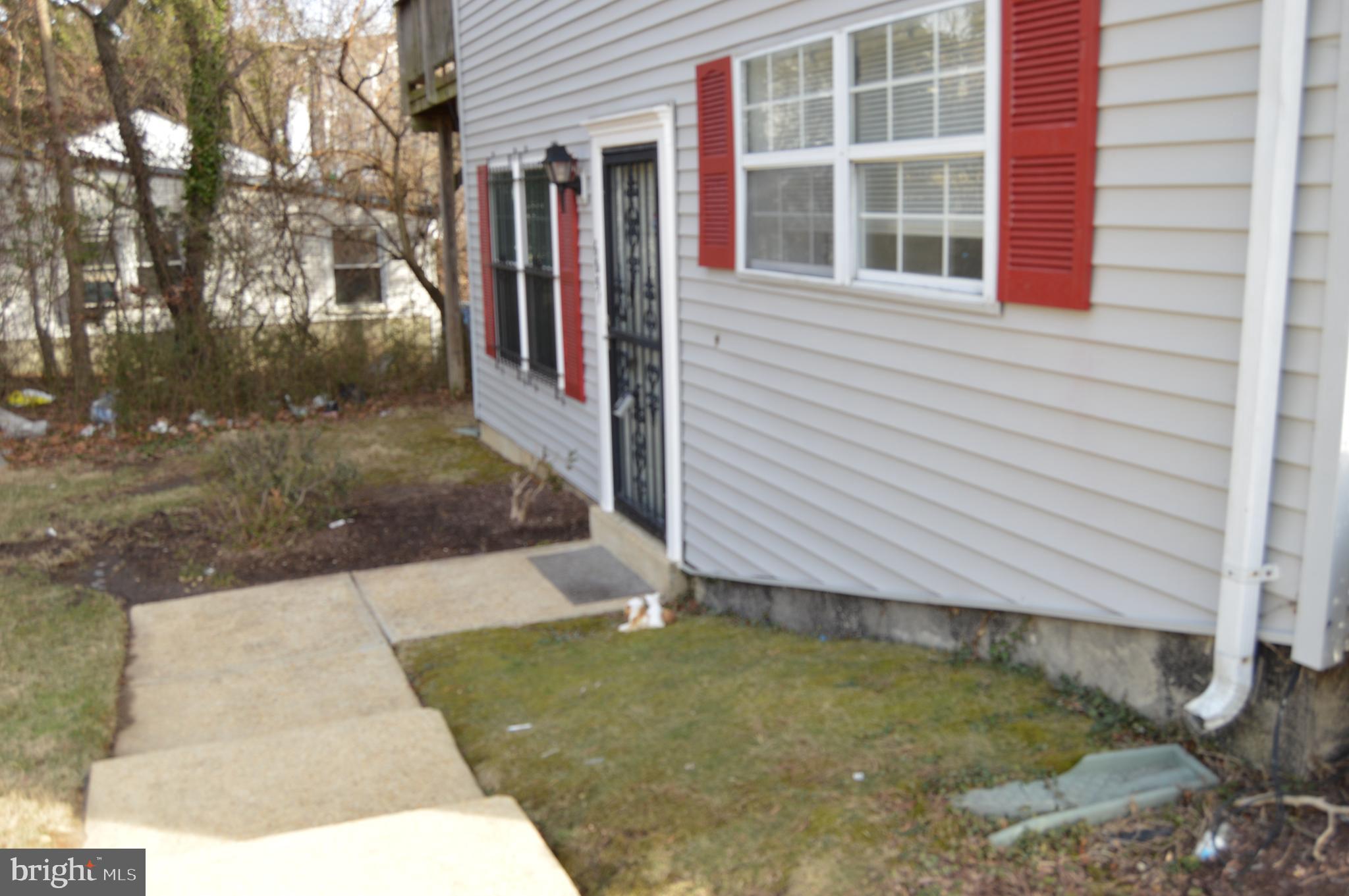 THE TOWNS AT WALKER MILL - Residential Lease