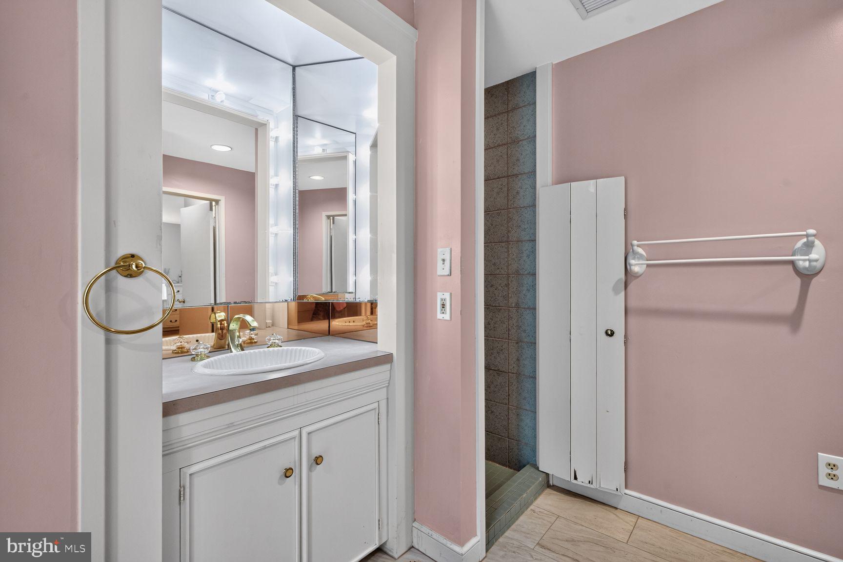 COLESVILLE FARM ESTATES - Residential