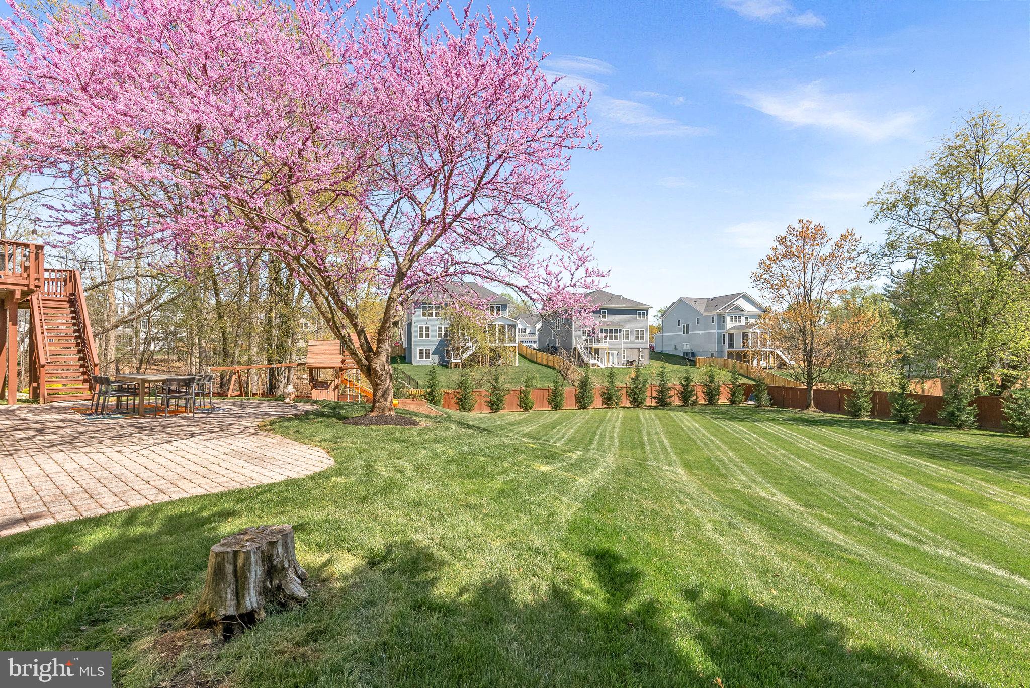 ROBERTSON FARM - Residential