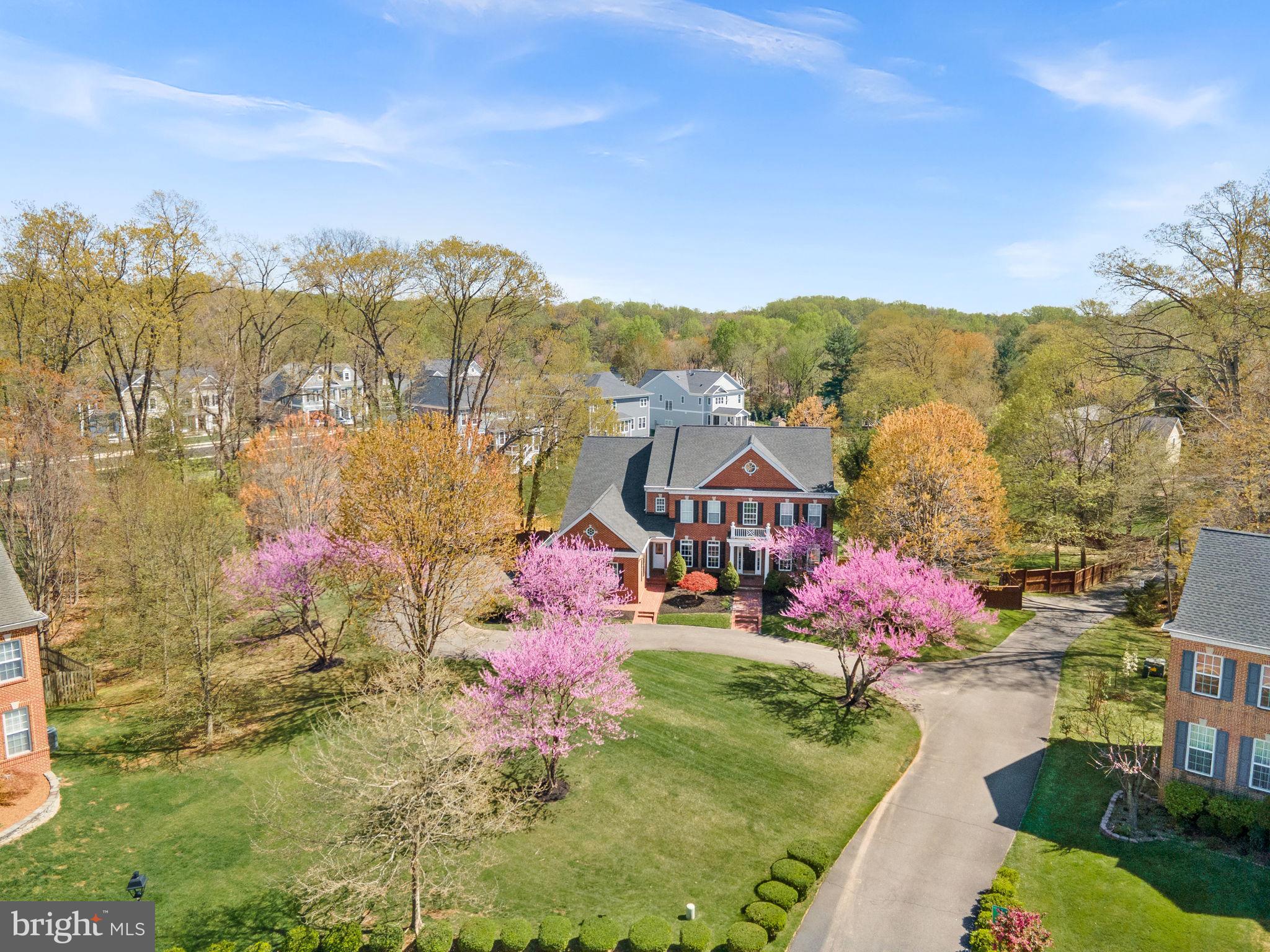 ROBERTSON FARM - Residential
