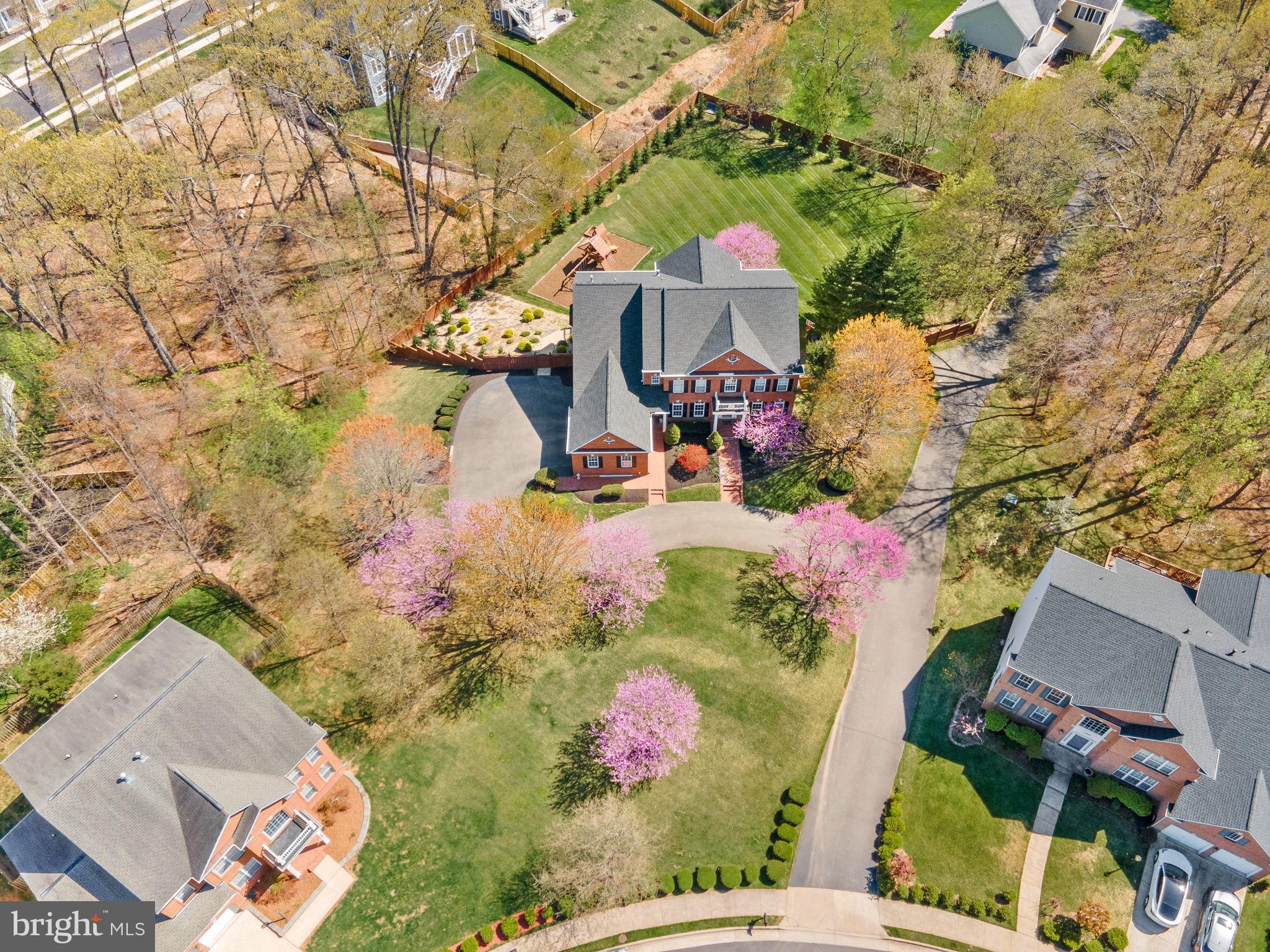 ROBERTSON FARM - Residential