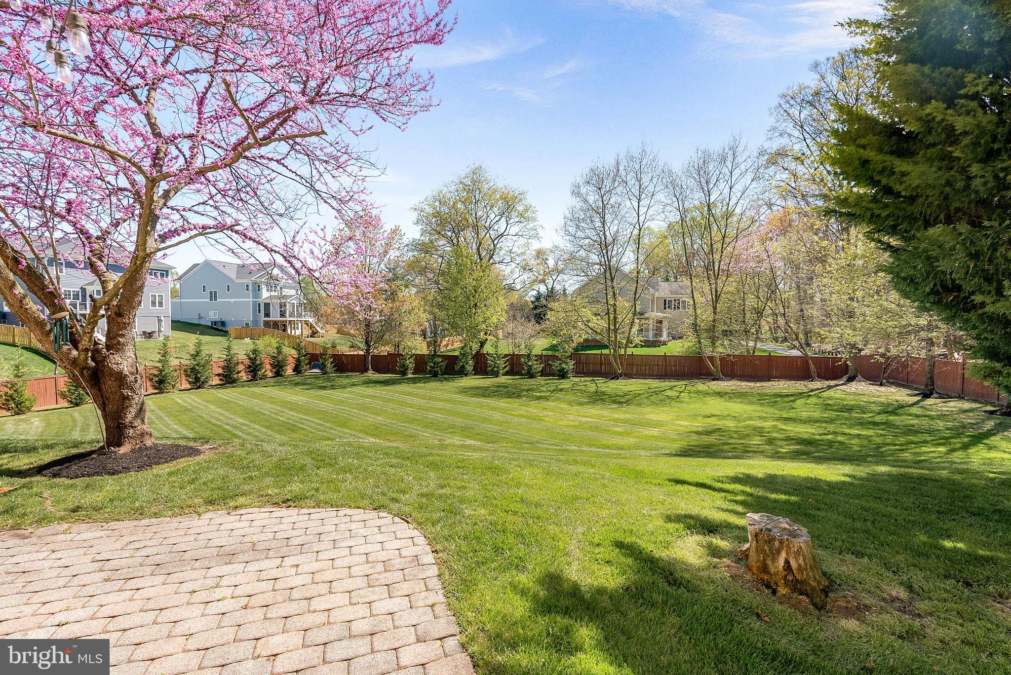 ROBERTSON FARM - Residential