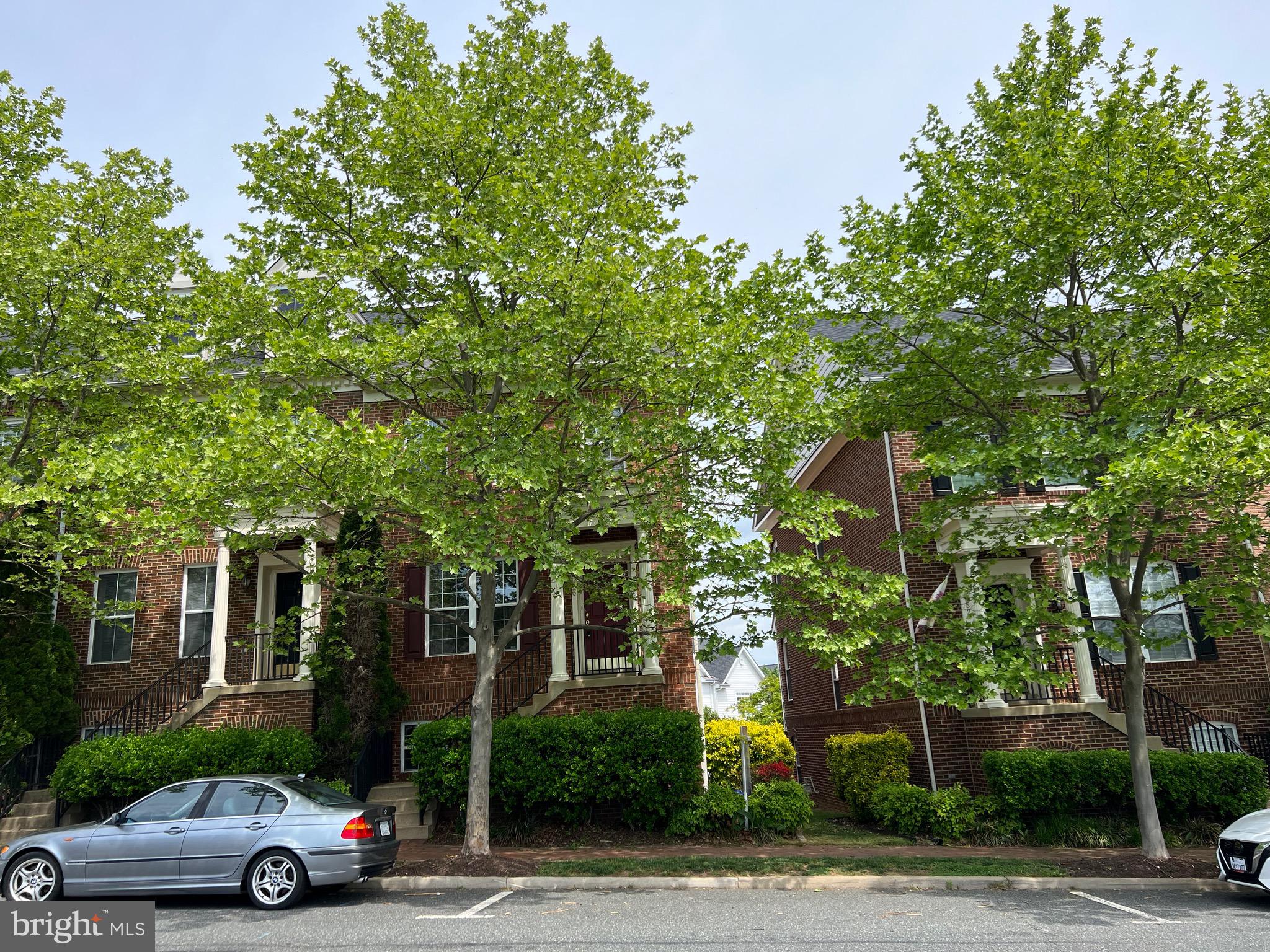BELMONT TOWN CENTER - Residential Lease