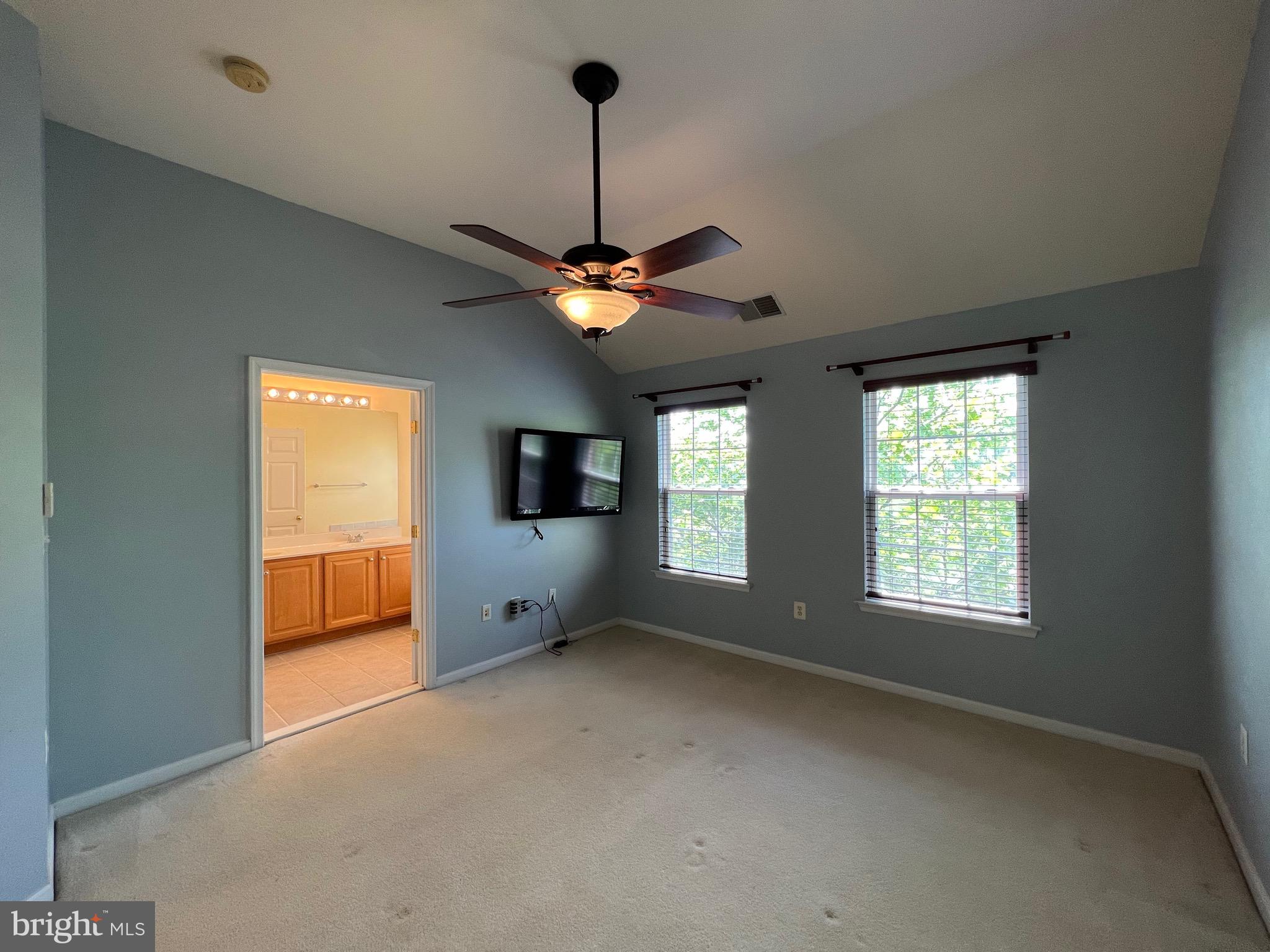 BELMONT TOWN CENTER - Residential Lease