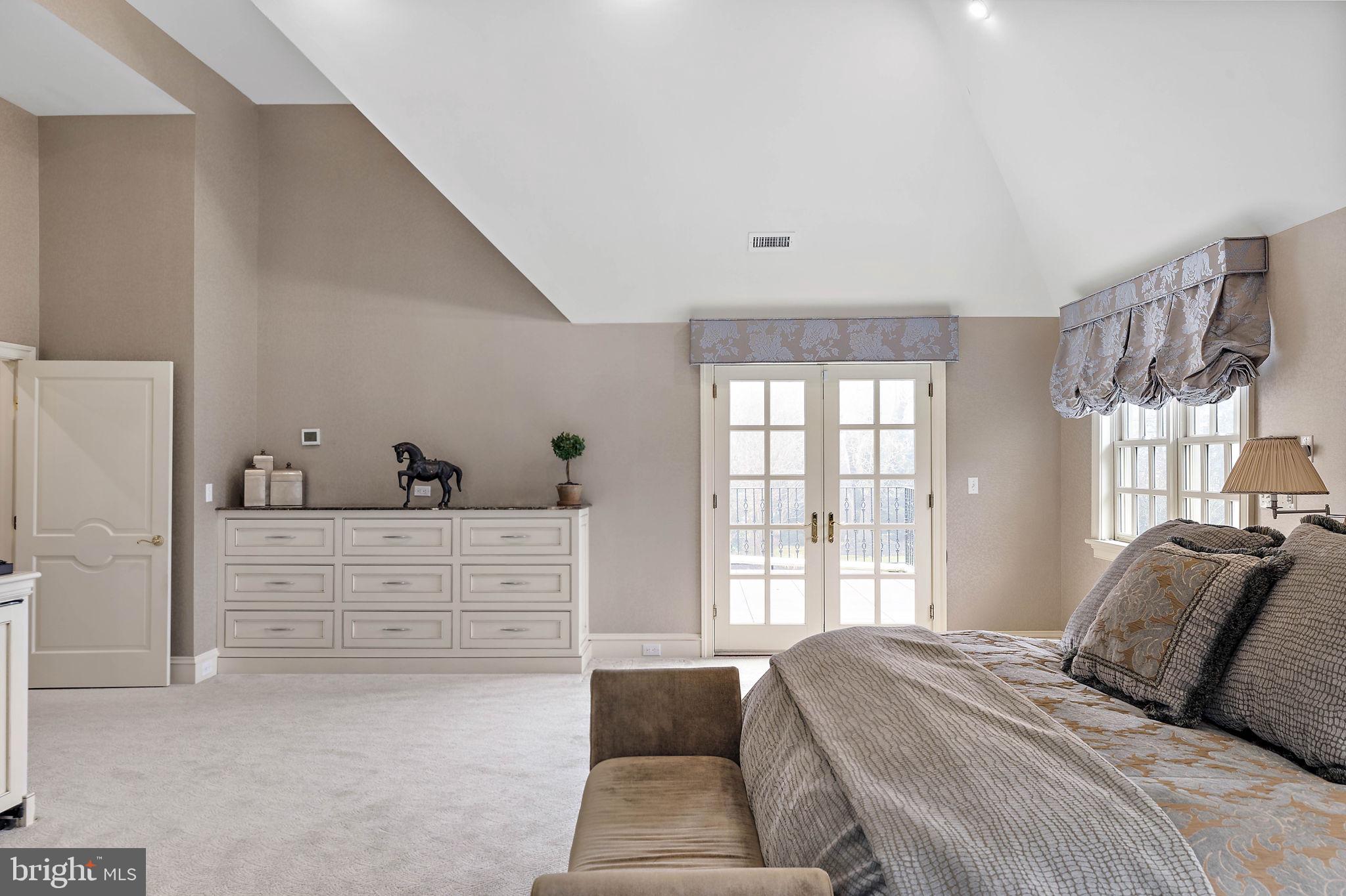 STONEY RUN - Residential