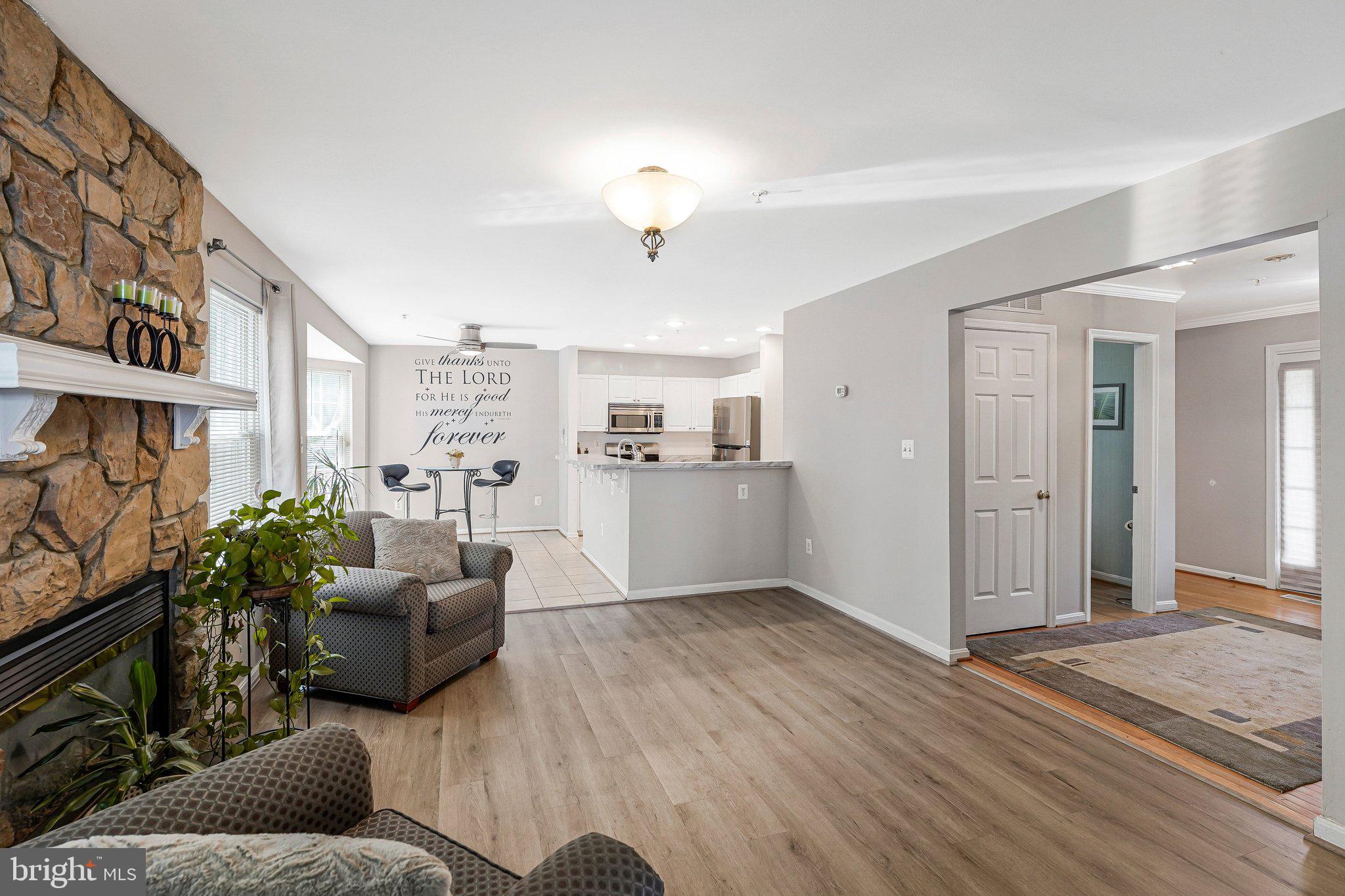 THOMPSON ESTATES - Residential