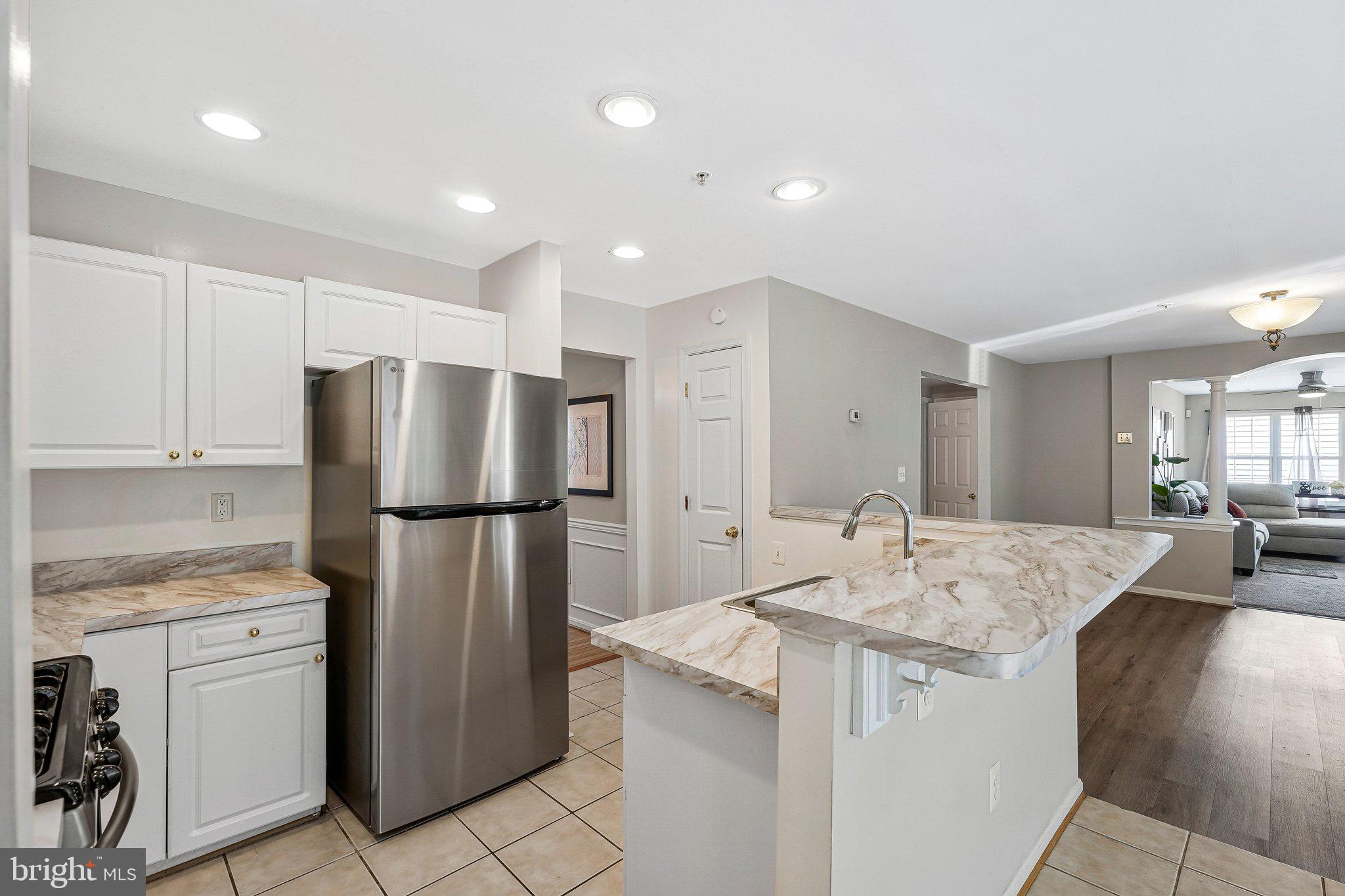 THOMPSON ESTATES - Residential