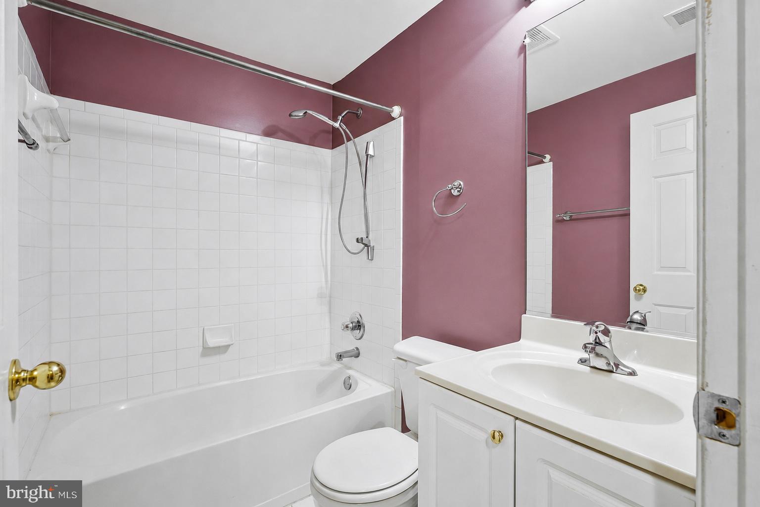 THOMPSON ESTATES - Residential