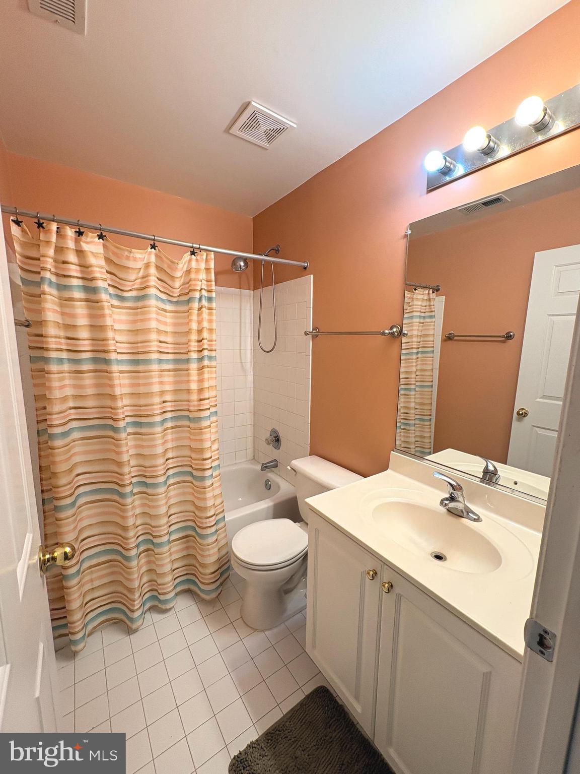 THOMPSON ESTATES - Residential
