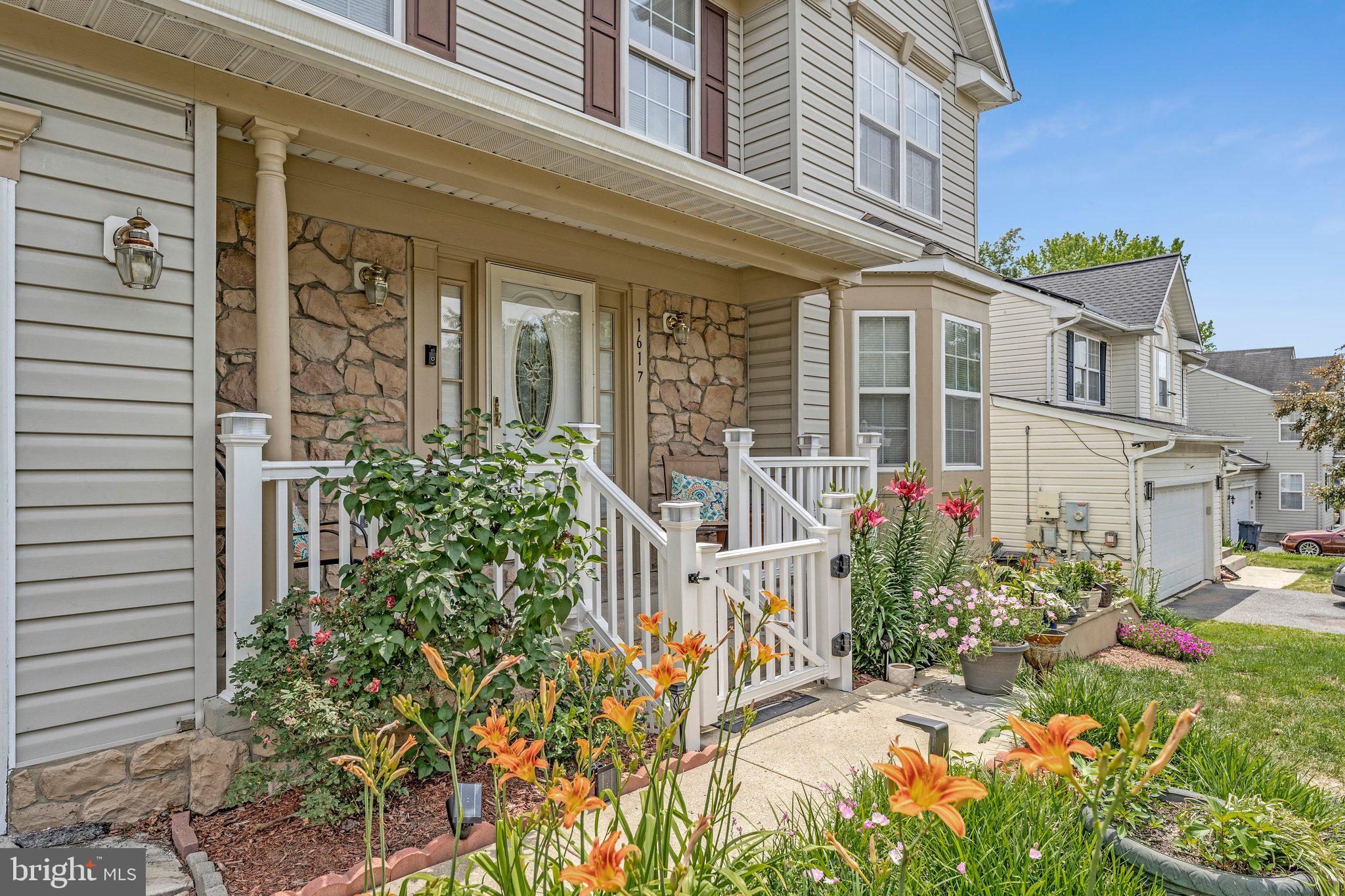 THOMPSON ESTATES - Residential