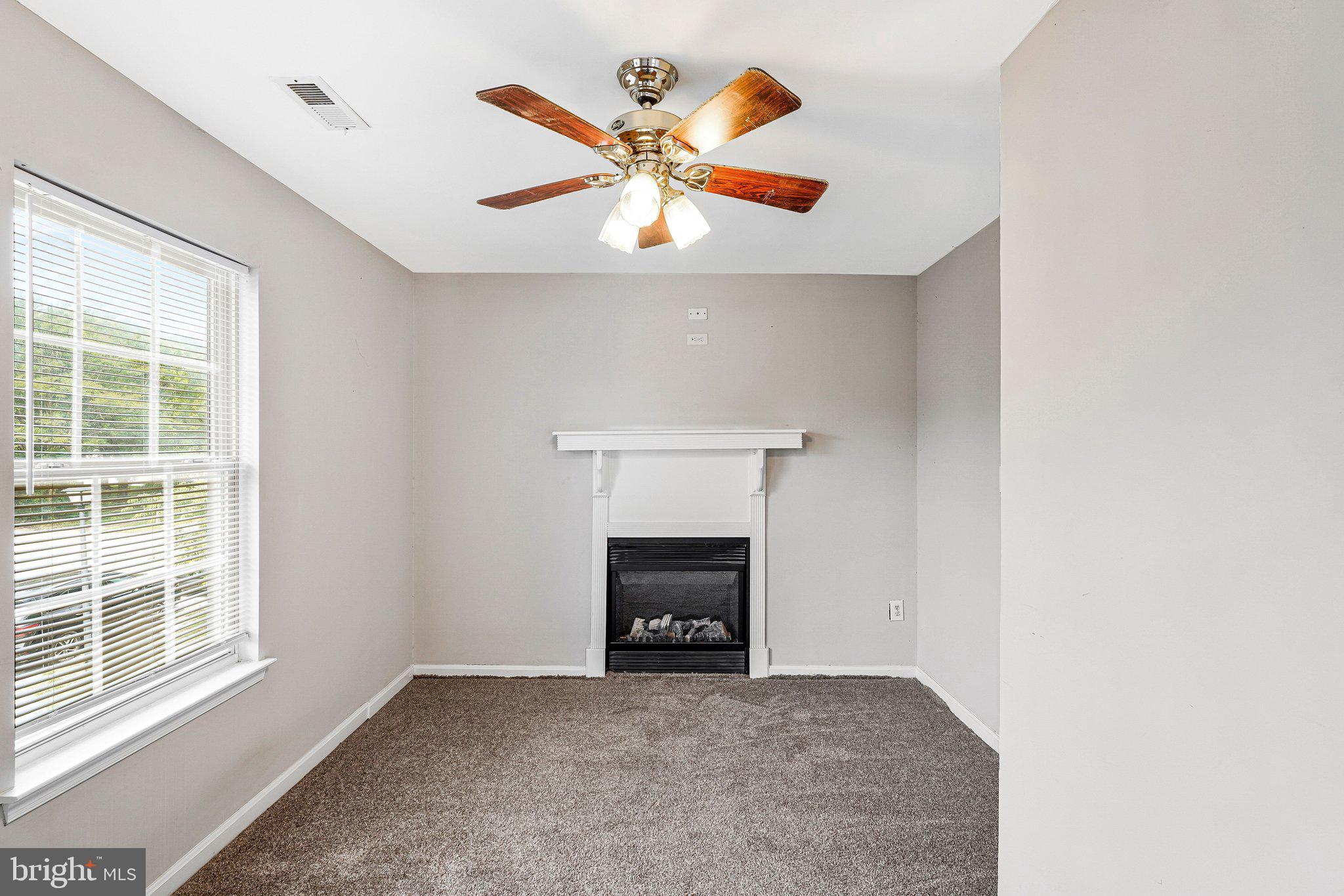 THOMPSON ESTATES - Residential