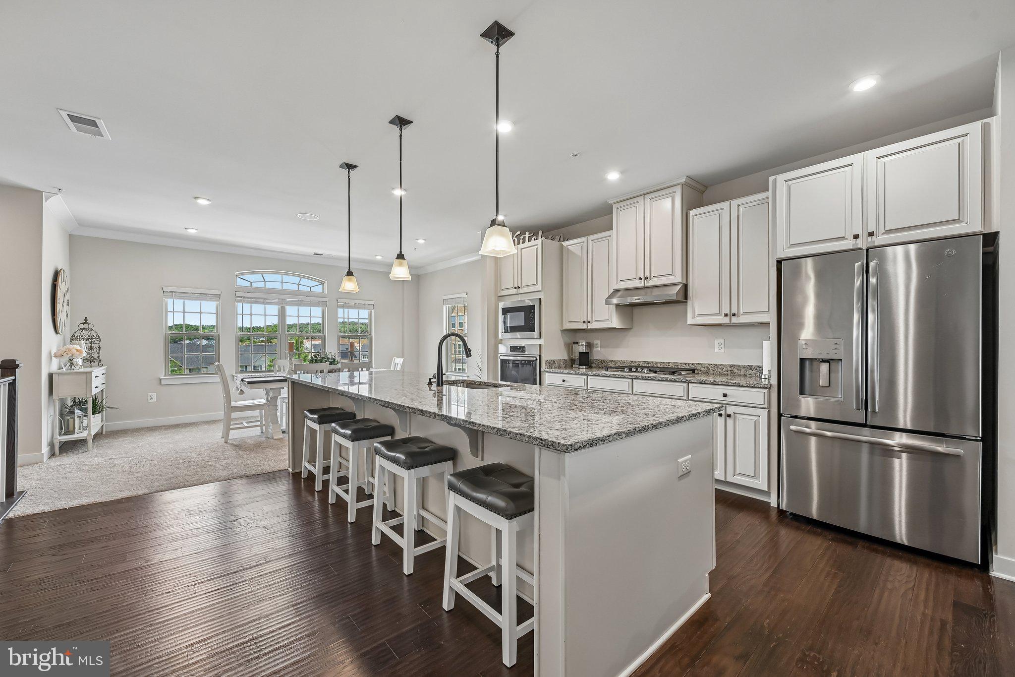 OAKDALE VILLAGE - Residential