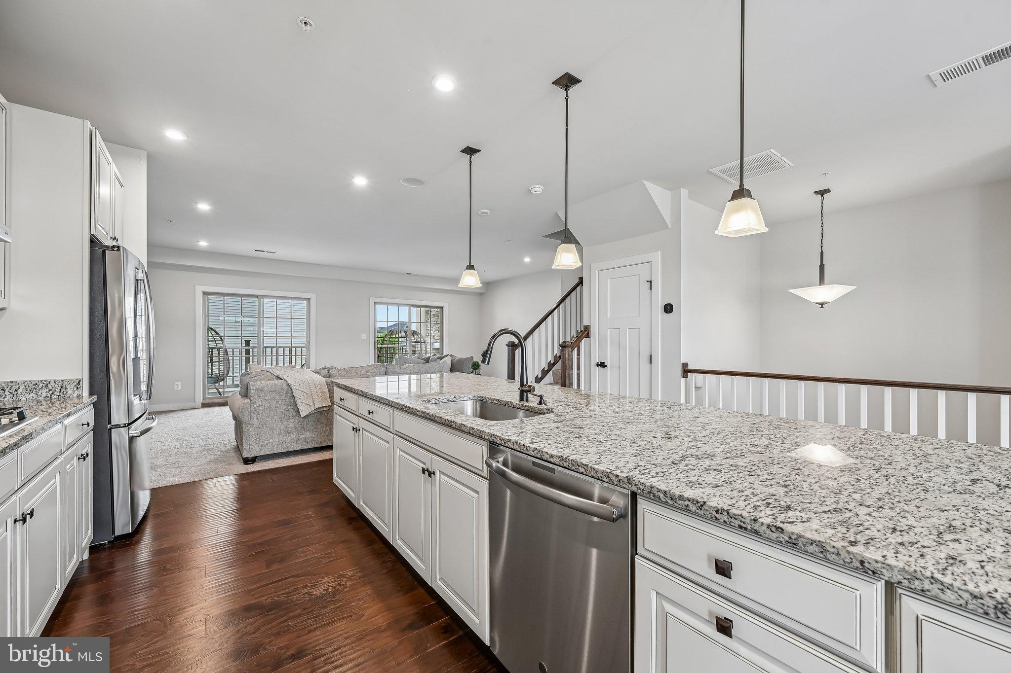 OAKDALE VILLAGE - Residential