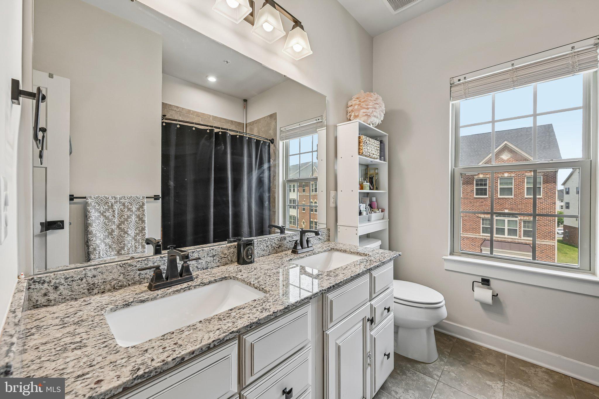 OAKDALE VILLAGE - Residential