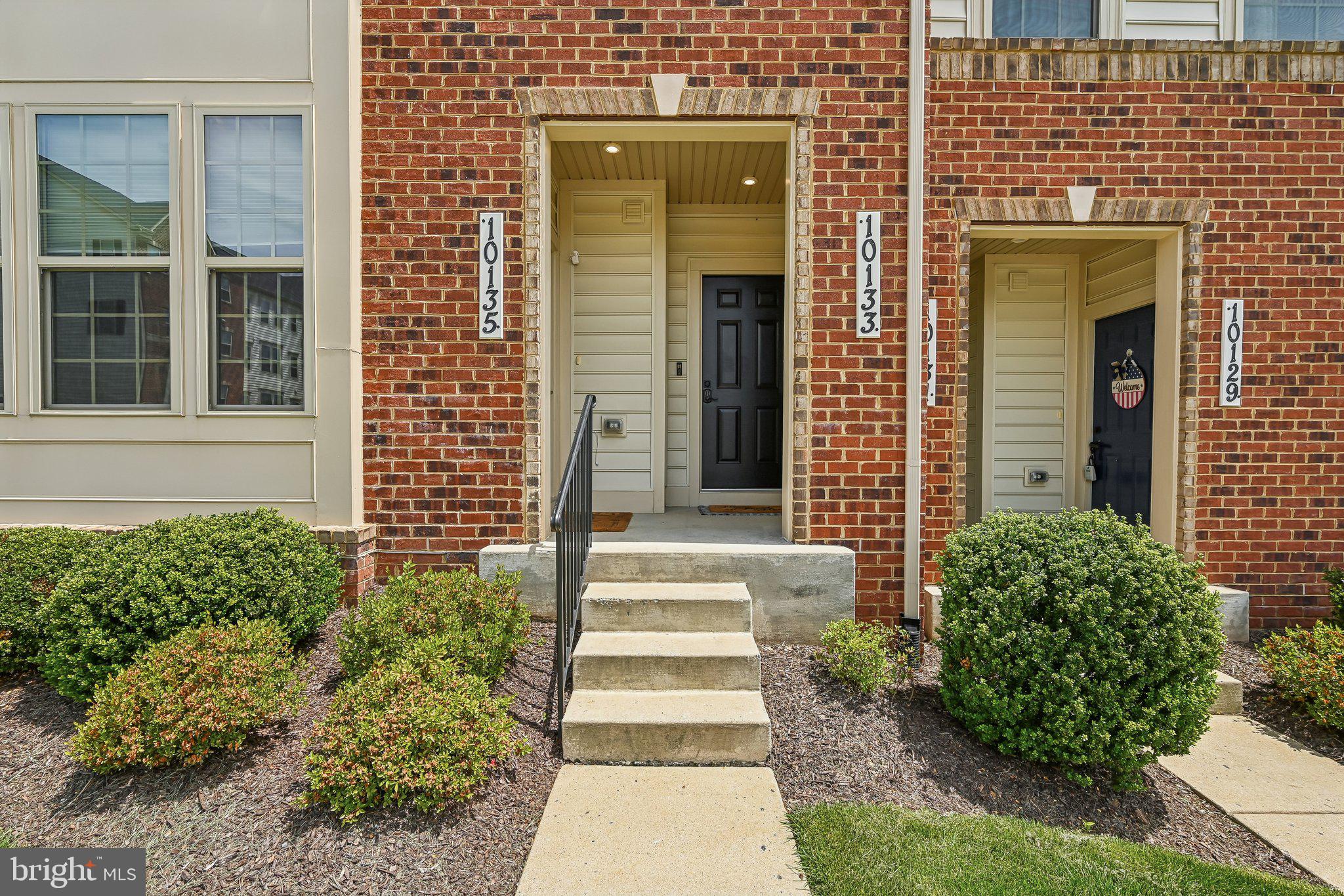 OAKDALE VILLAGE - Residential