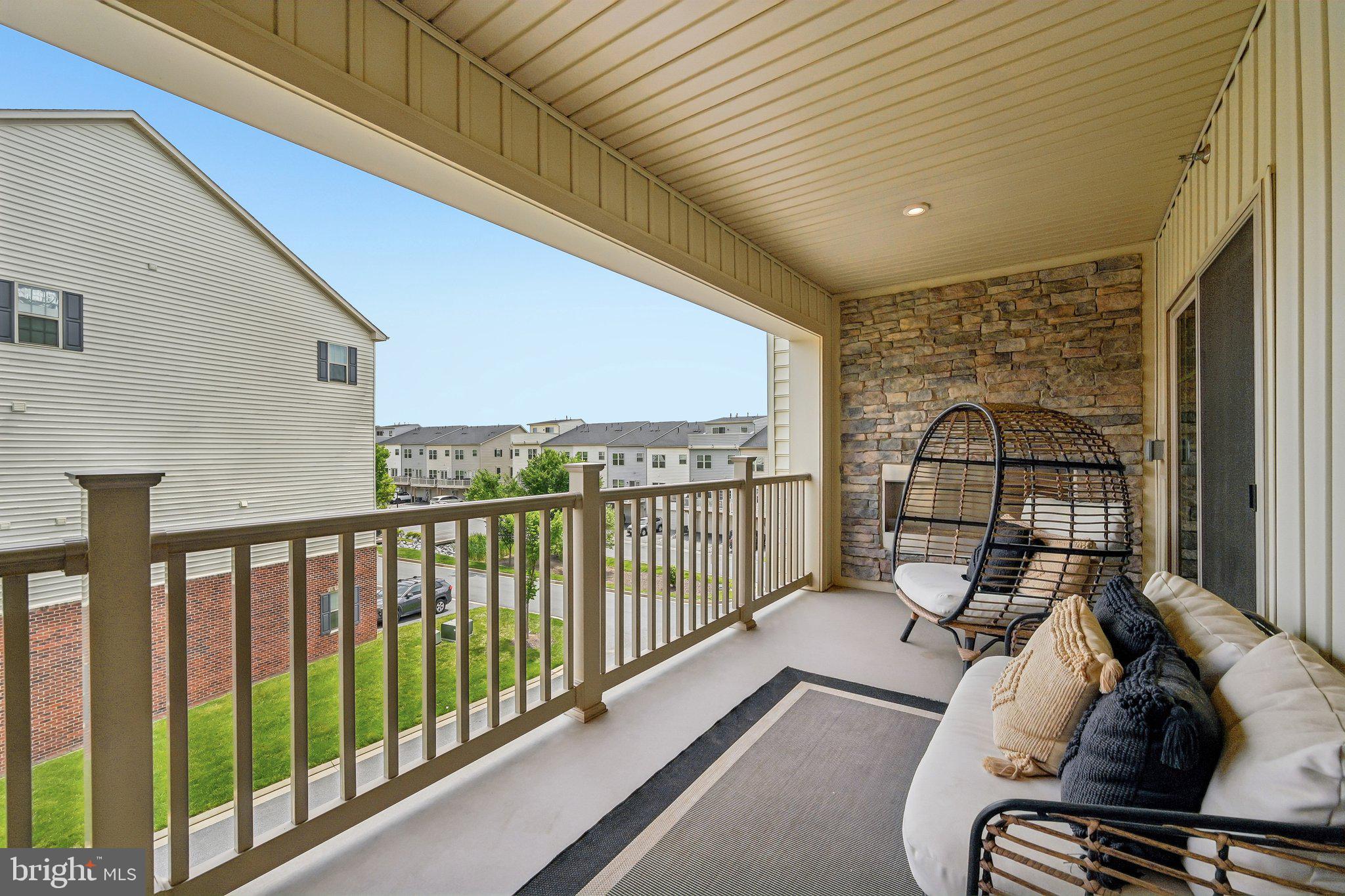 OAKDALE VILLAGE - Residential