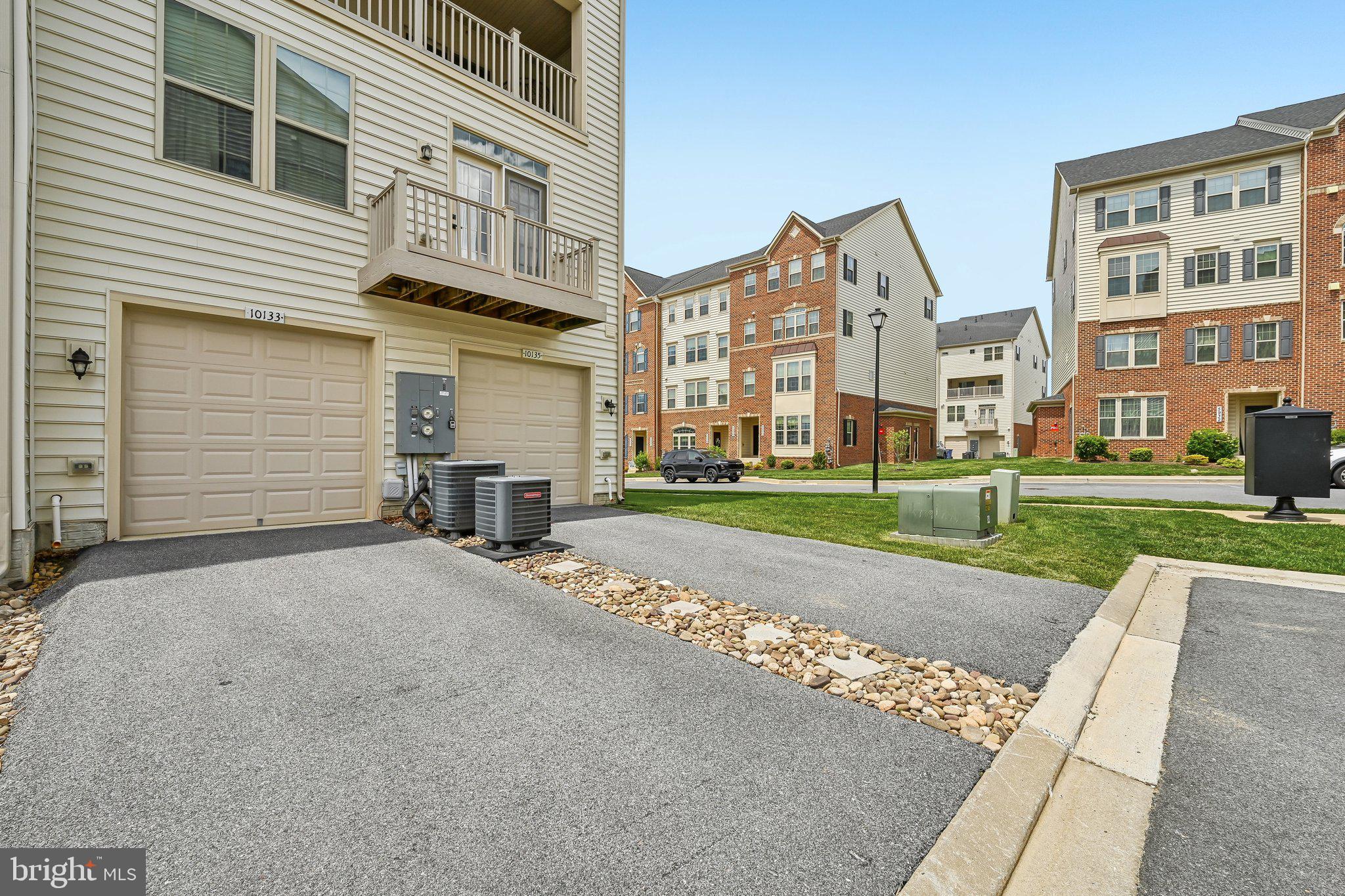 OAKDALE VILLAGE - Residential