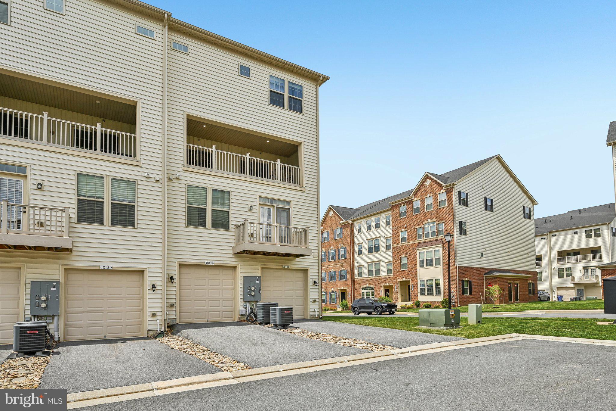OAKDALE VILLAGE - Residential