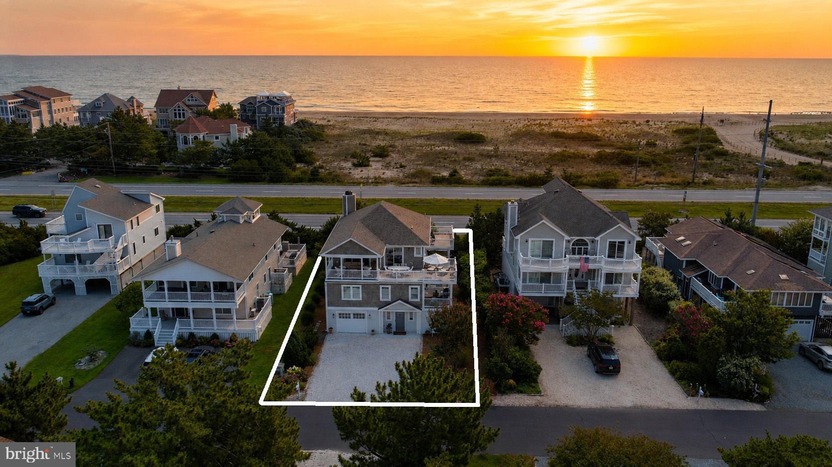 SEATOWNE - Residential