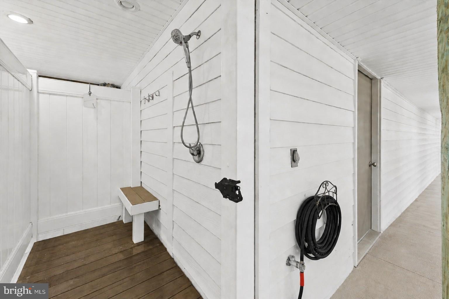 SEATOWNE - Residential