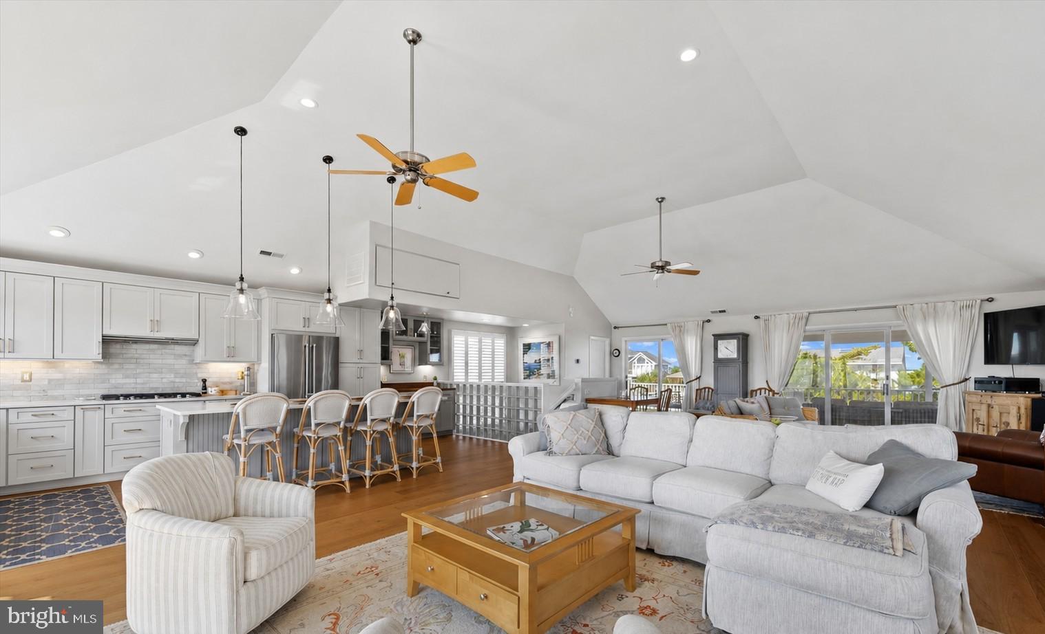 SEATOWNE - Residential