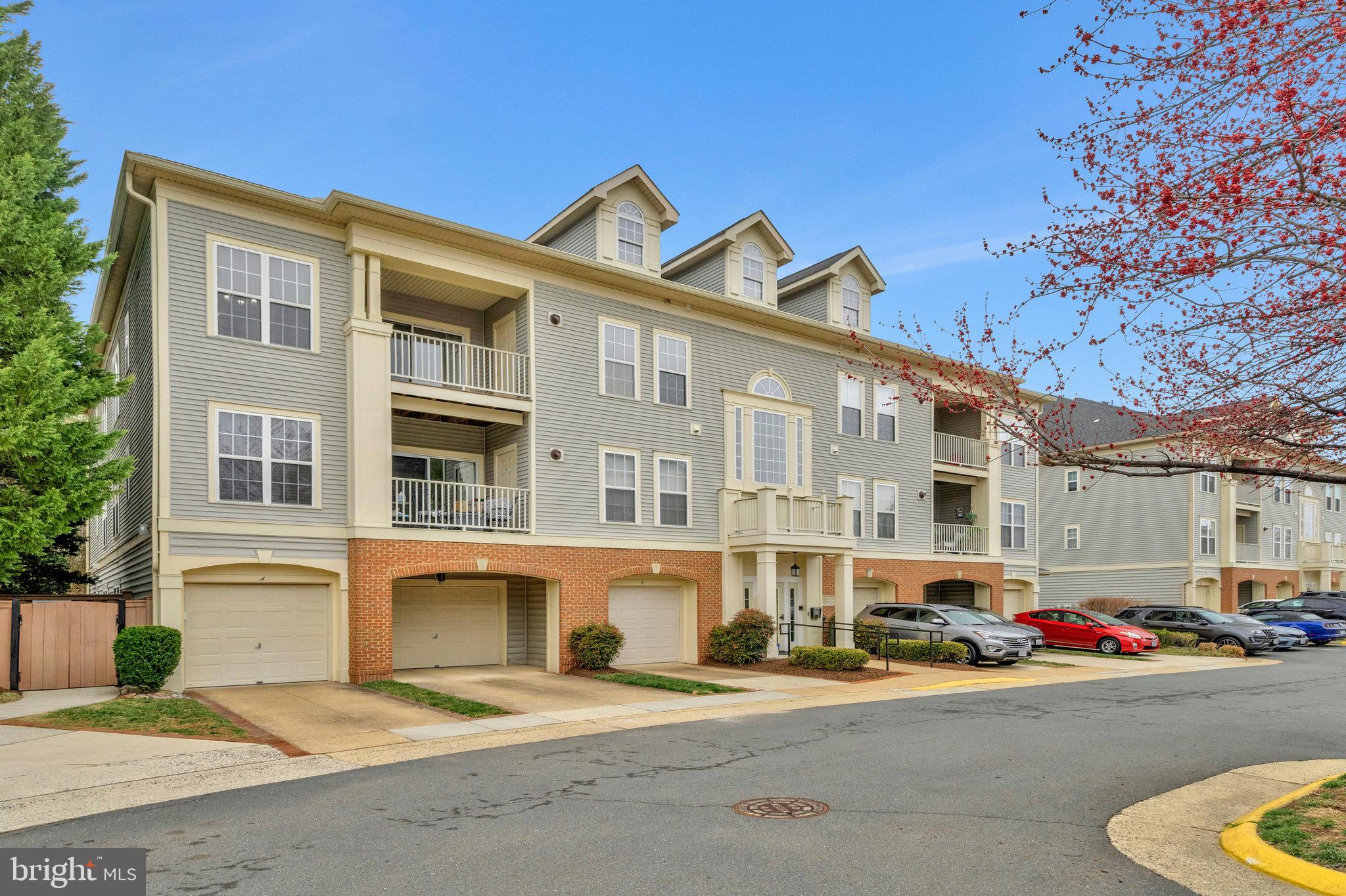 WESTBROOK COURT - Residential