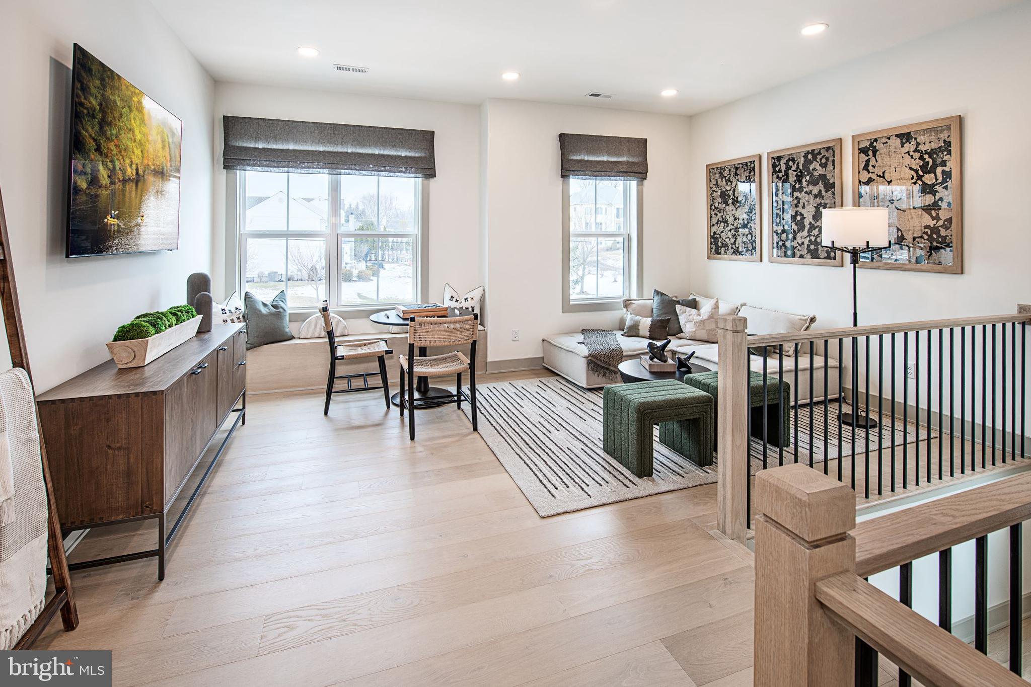 BRETON HILL - Residential