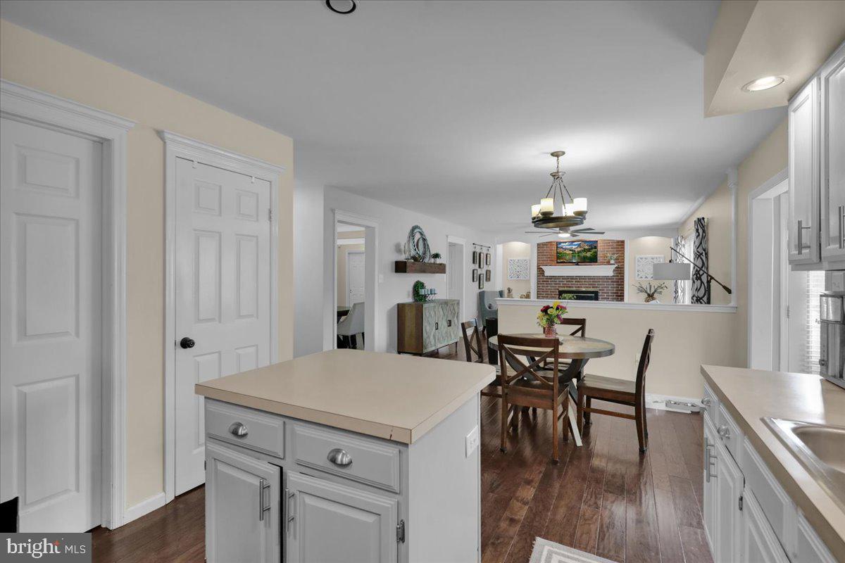 WILSHIRE MEADOWS - Residential