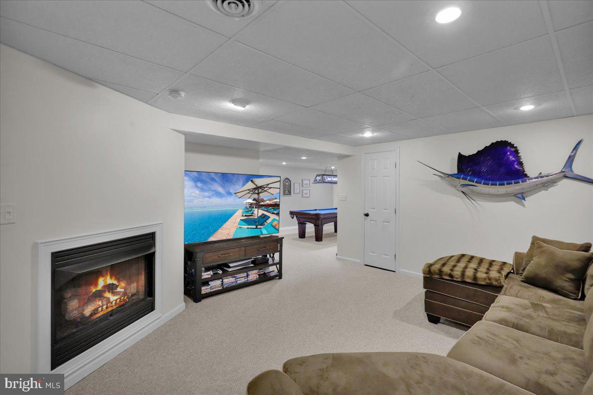 WILSHIRE MEADOWS - Residential