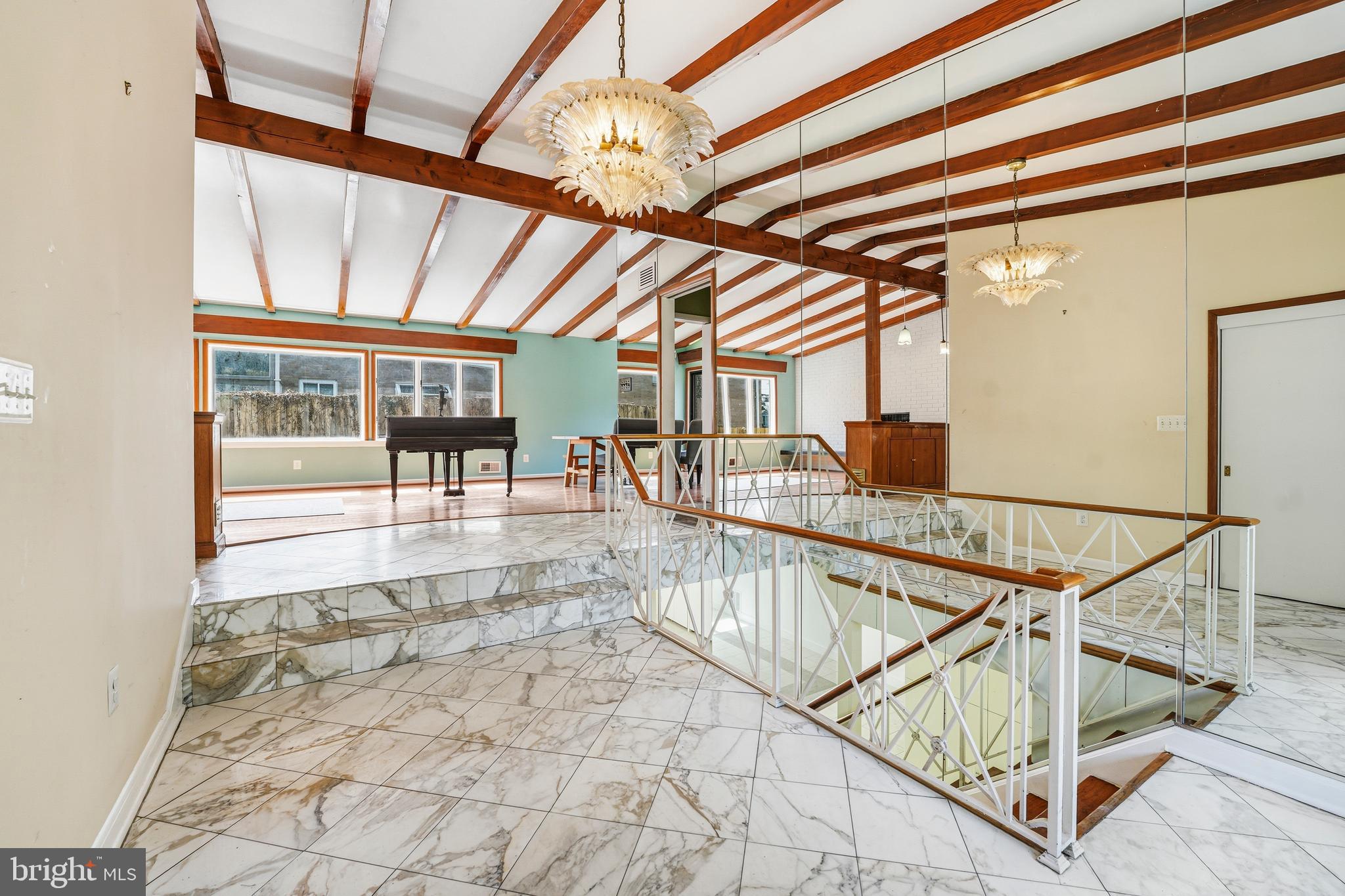 WOODSIDE PARK - Residential