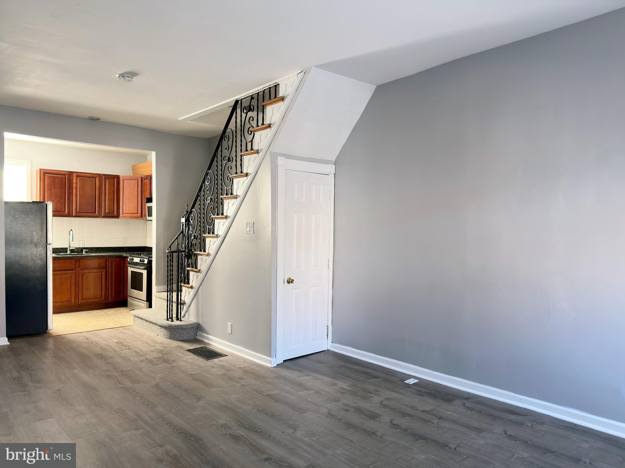 WHITMAN - Residential