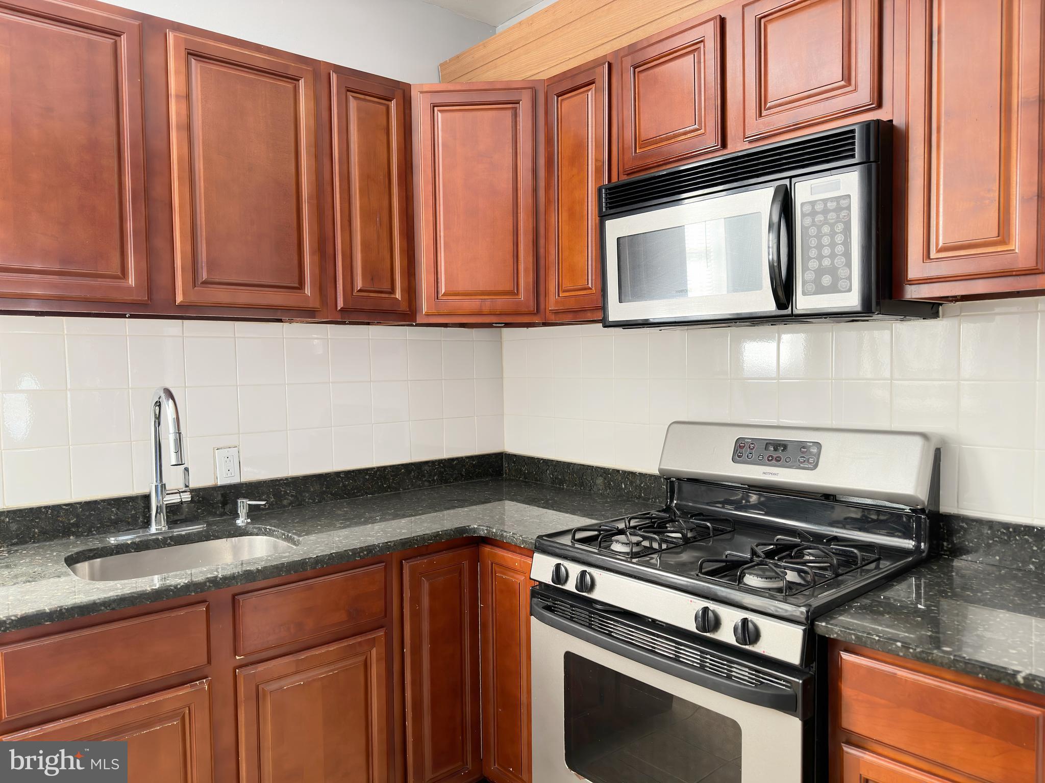 WHITMAN - Residential