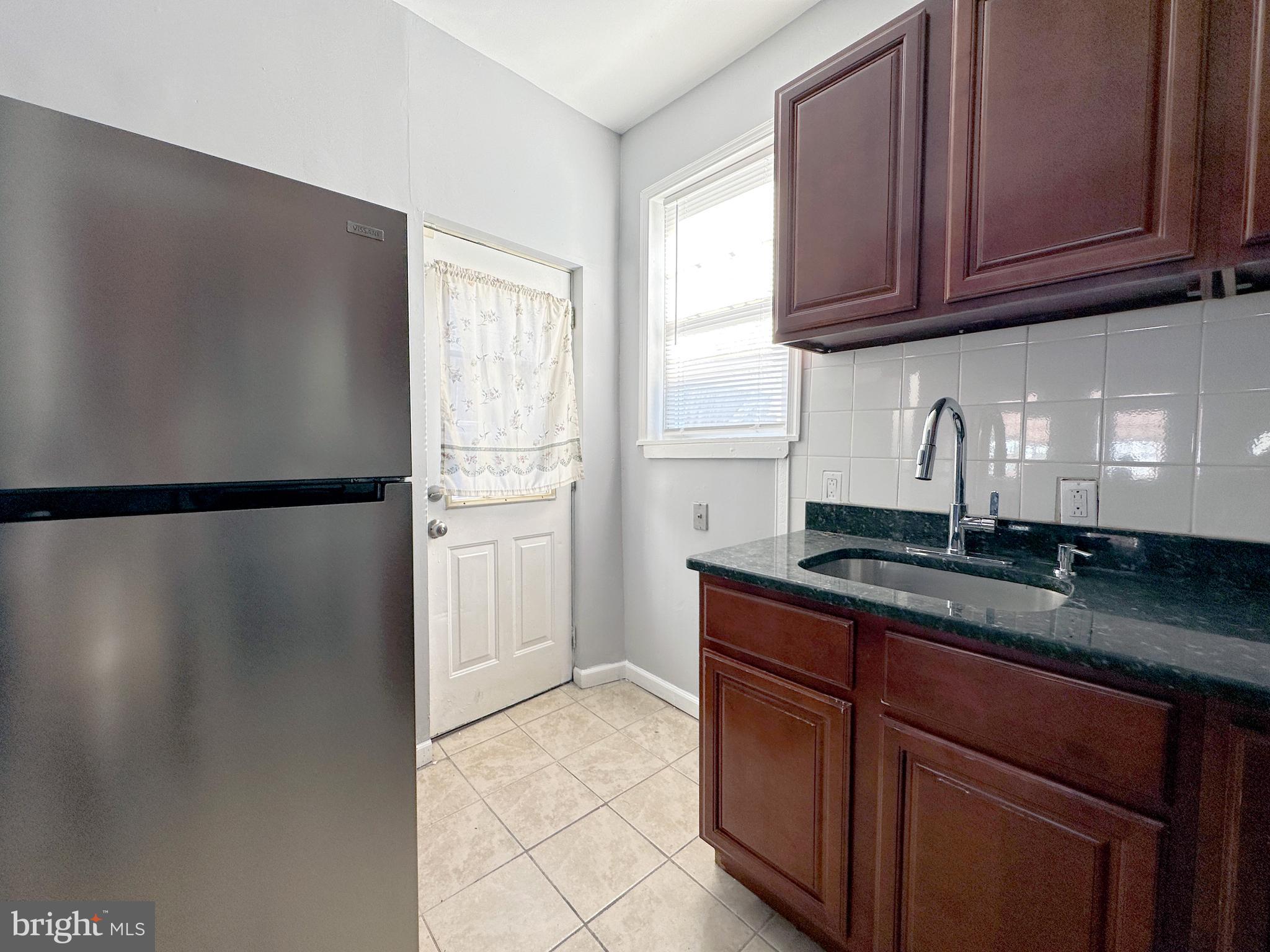 WHITMAN - Residential