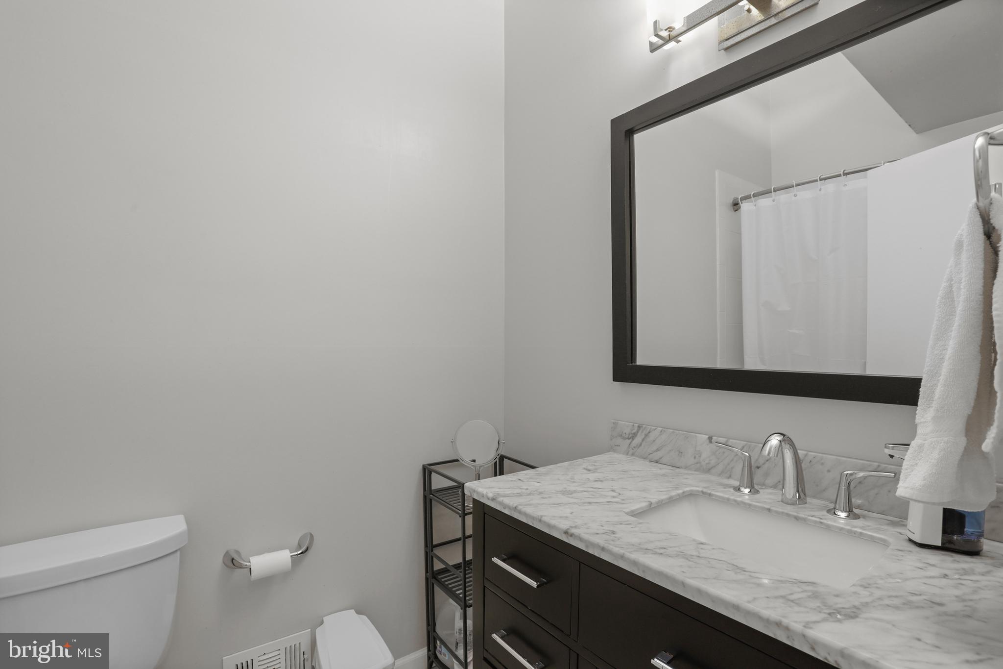 MANTUA HILLS - Residential