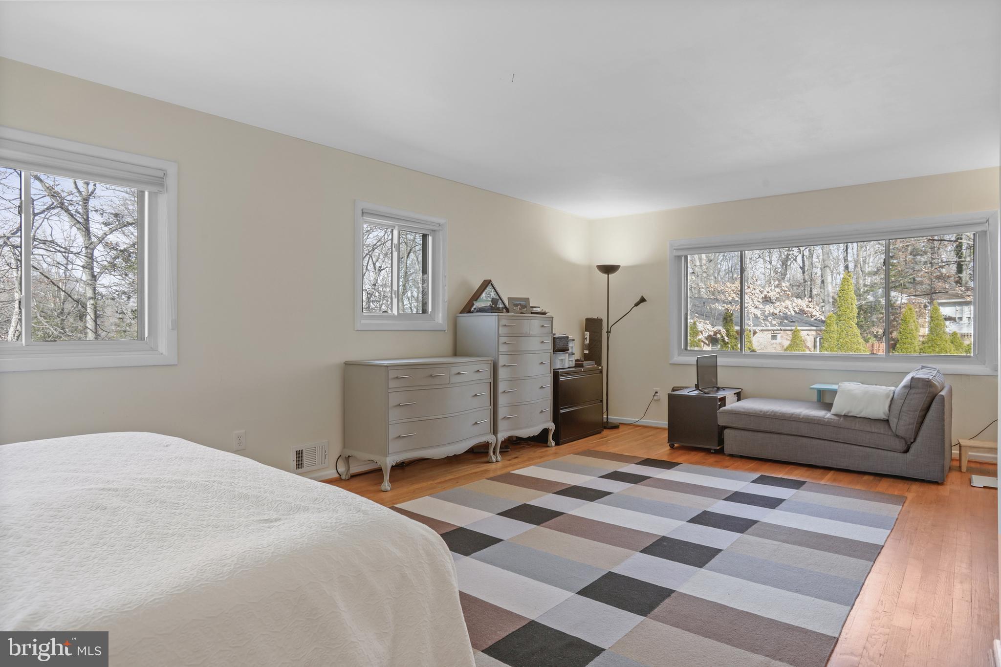 MANTUA HILLS - Residential
