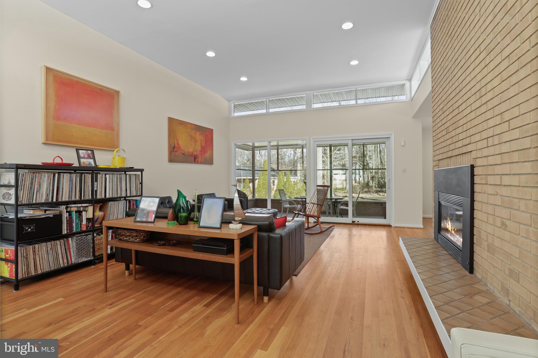 MANTUA HILLS - Residential