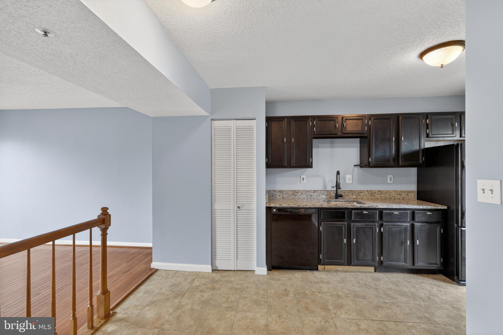 ADDISON WOODS PLAT 1 - Residential