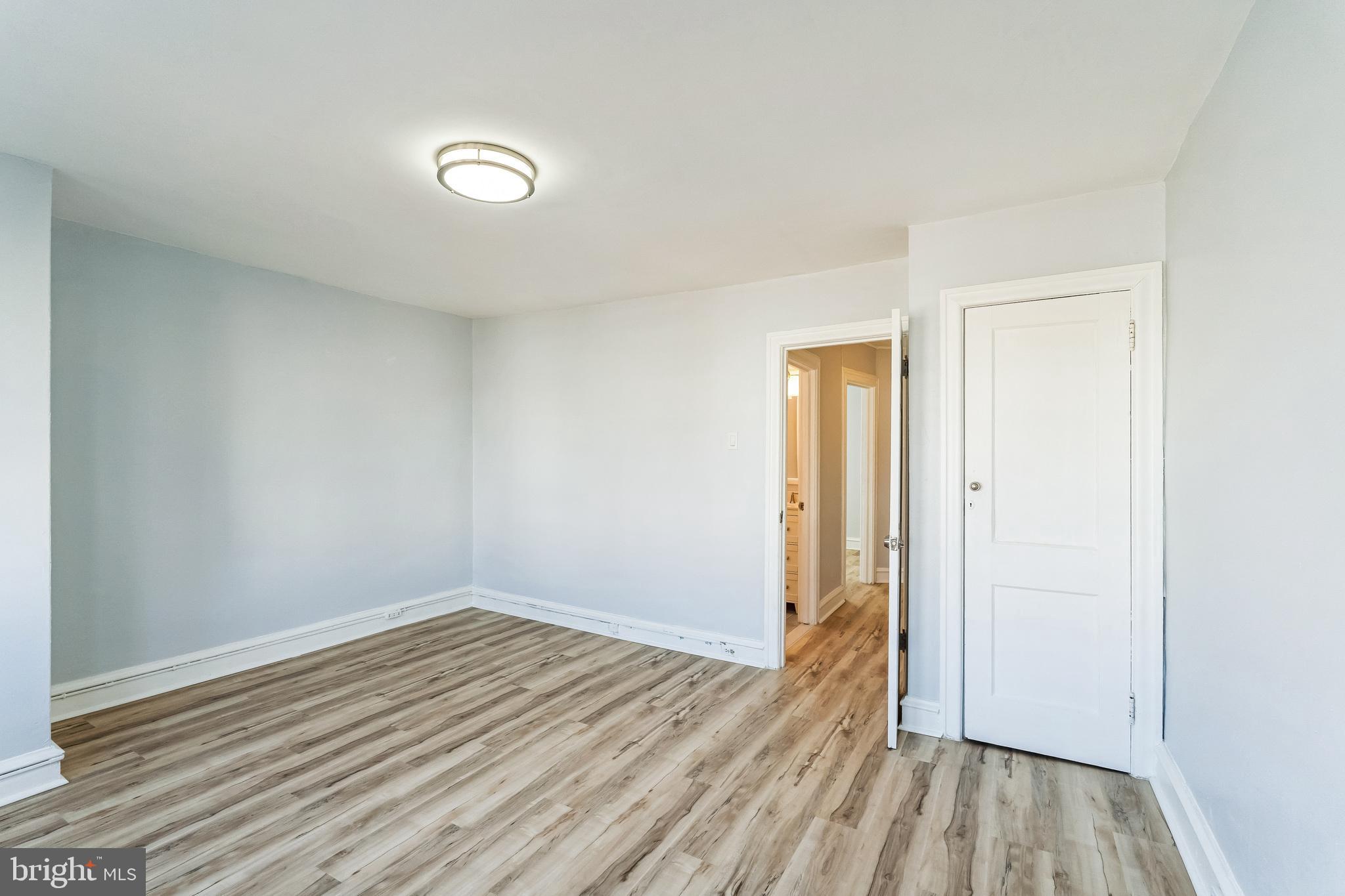 MAYFAIR - Residential Lease