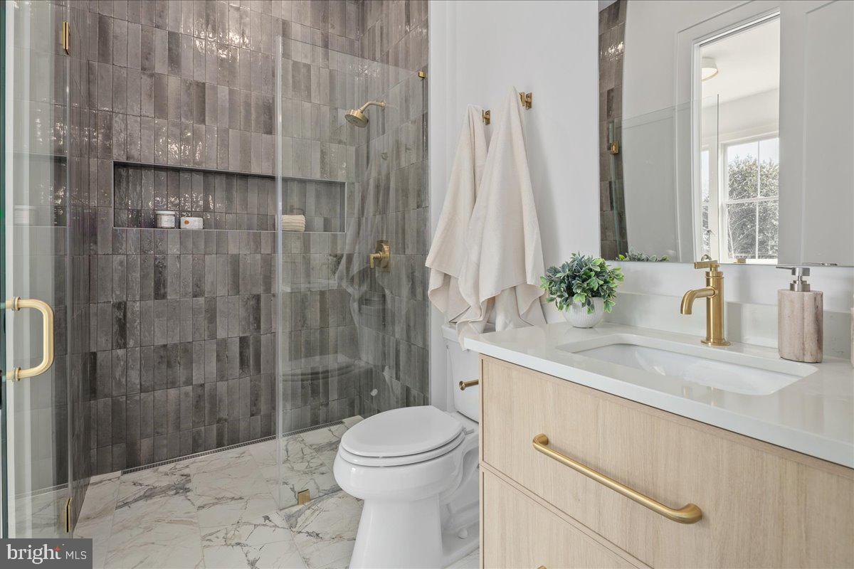 MONTOUR HEIGHTS - Residential