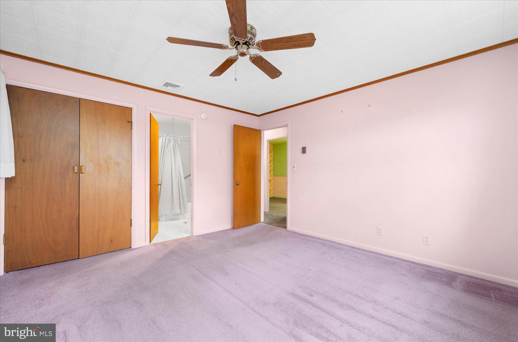 HOLIDAY HILLS - Residential
