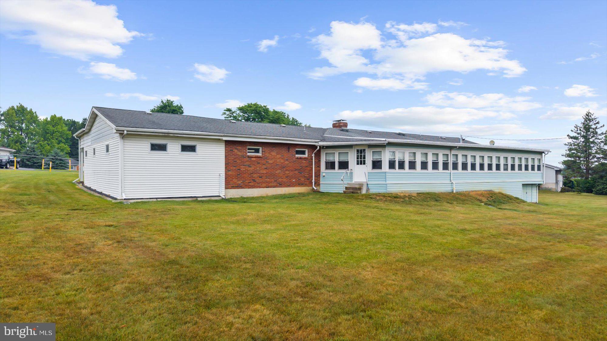 HOLIDAY HILLS - Residential